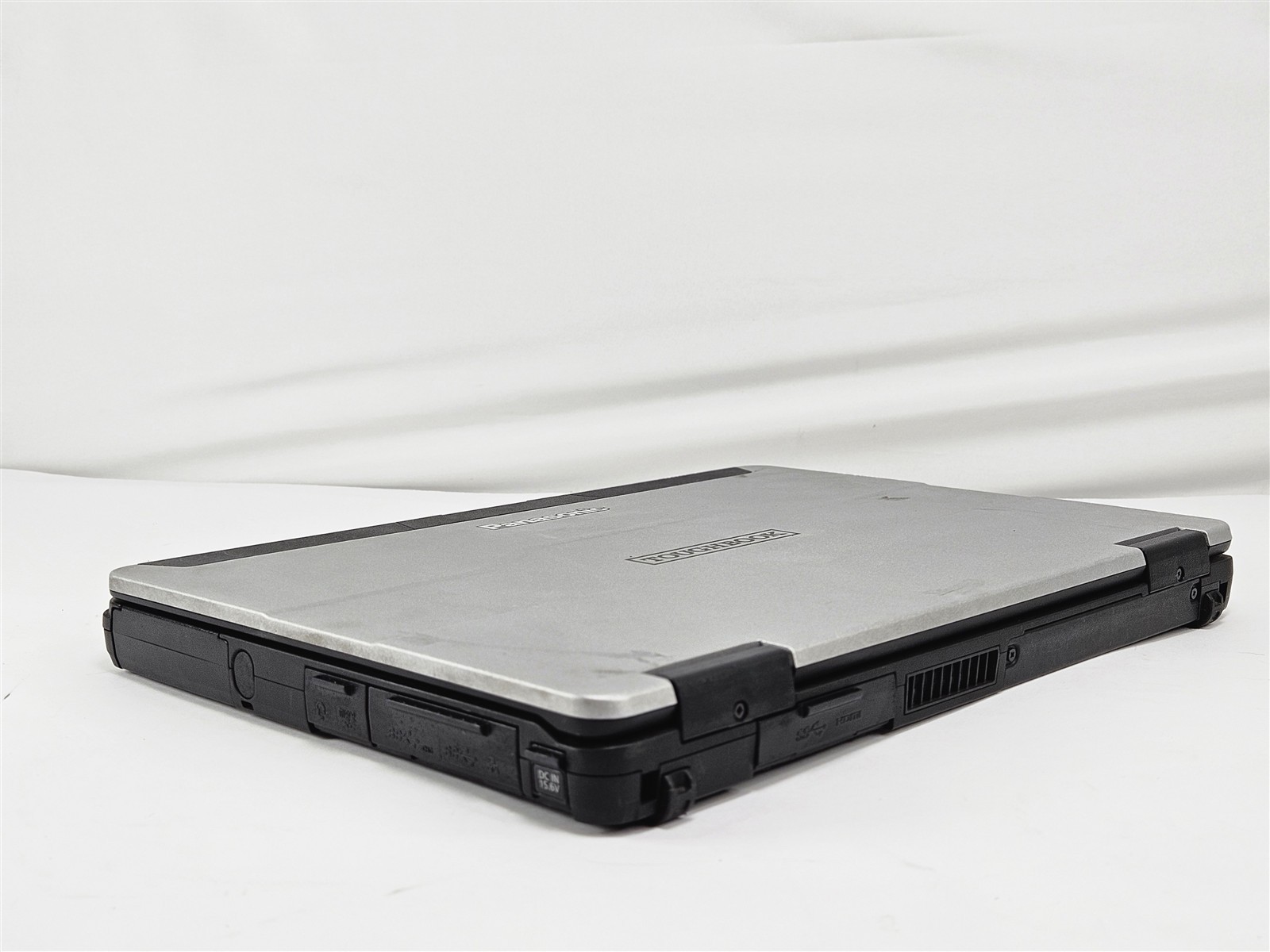 Panasonic Toughbook FZ-55 MK1 Intel Core i5-8365U 16GB 512GB SSD 14″ HD Webcam