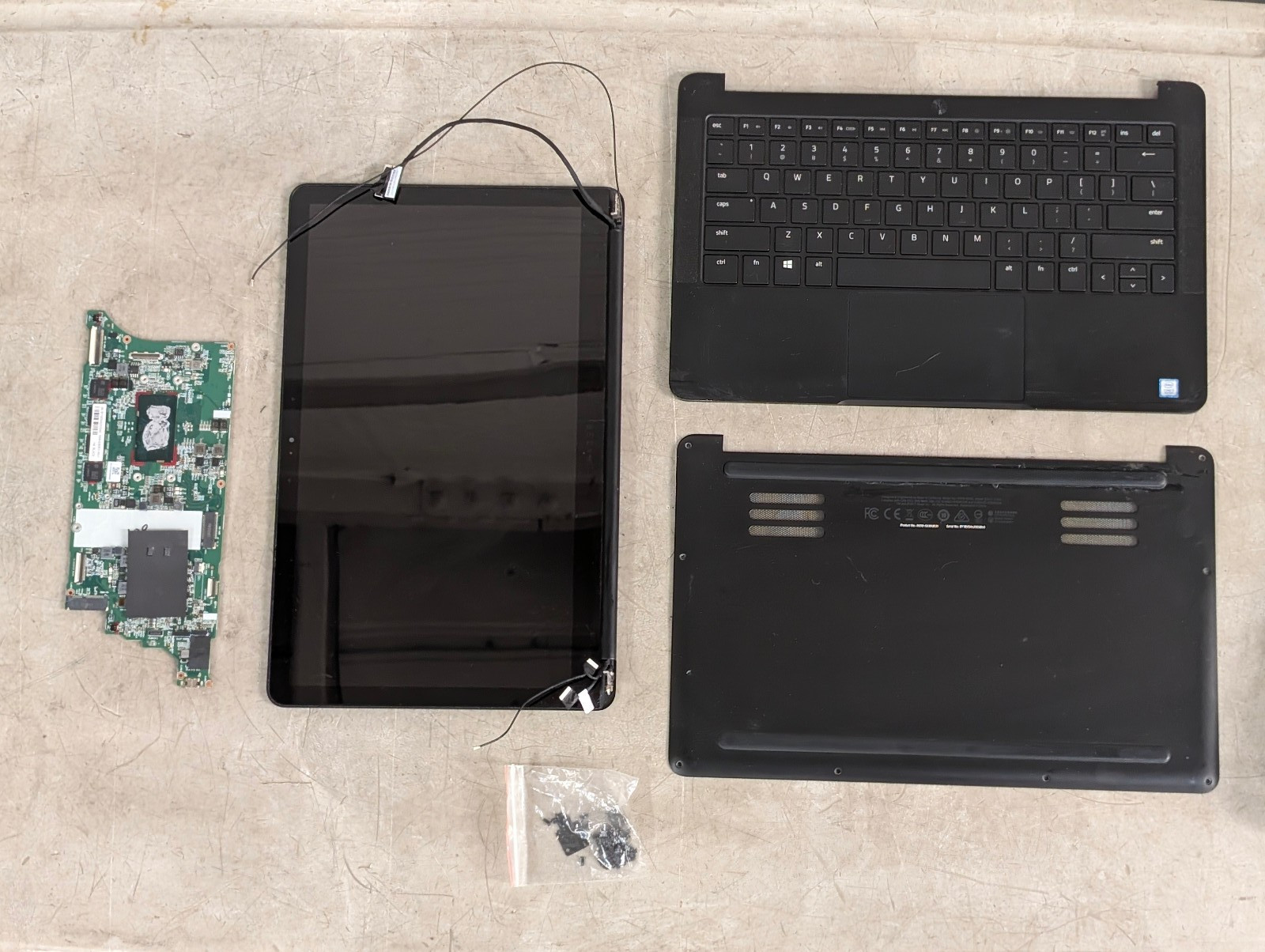 Razer Blade 13.3 inch laptop; Intel Core i7 8550U 1.8GHz; untested no ssd no ram