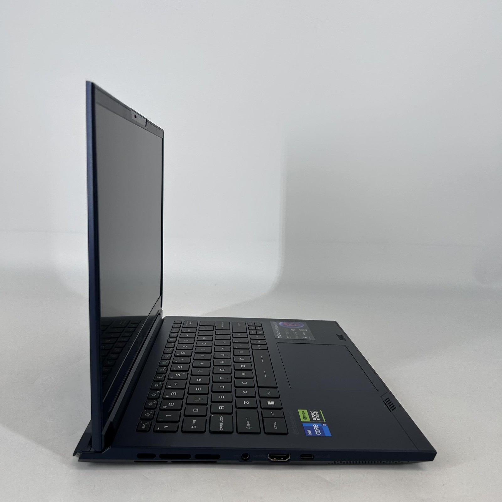MSI Stealth 14 Studio 14 FHD+ 2.4 GHz i7-13620H 16GB 1TB SSD RTX 4060 Good