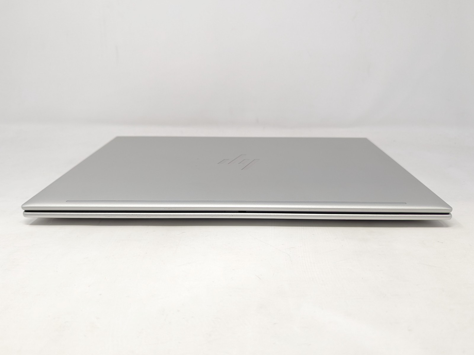 HP EliteBook 840 G9 Laptop – 14″ Intel Core i7-1265U 32GB DDR5 512GB SSD No OS