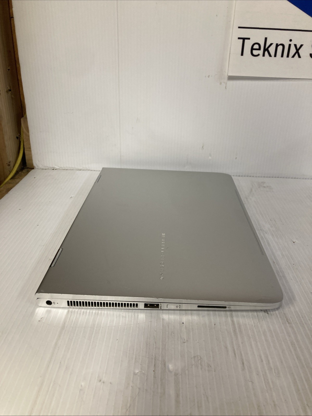 HP Spectre Pro x360 G1 i5-5300 2.30GHz 8GB no HDD Boot to BIOS