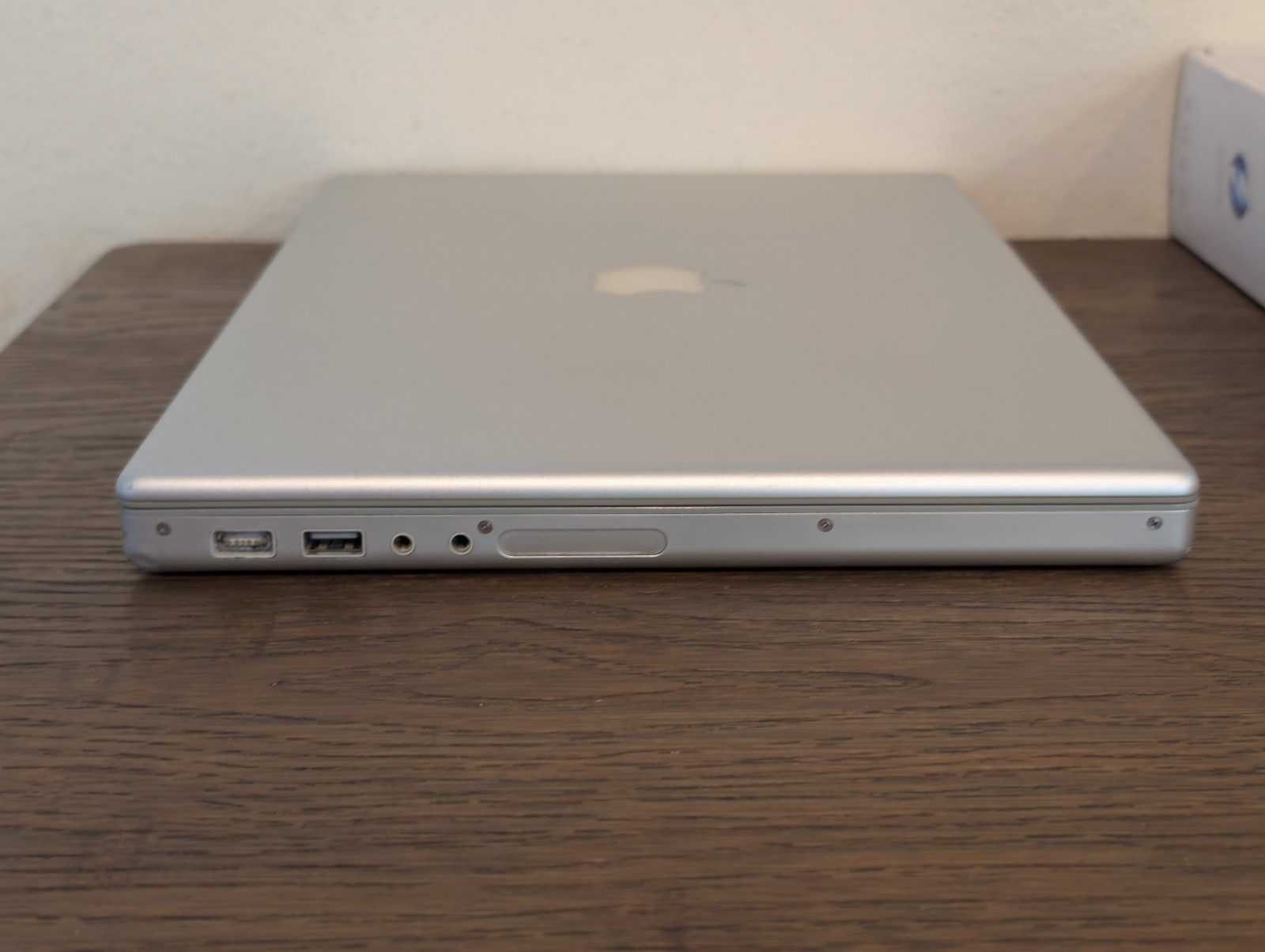 15.4″ Apple MacBook Pro A1286 C02FF03GDMPK Early 2011 2.2GHz Laptop For Parts