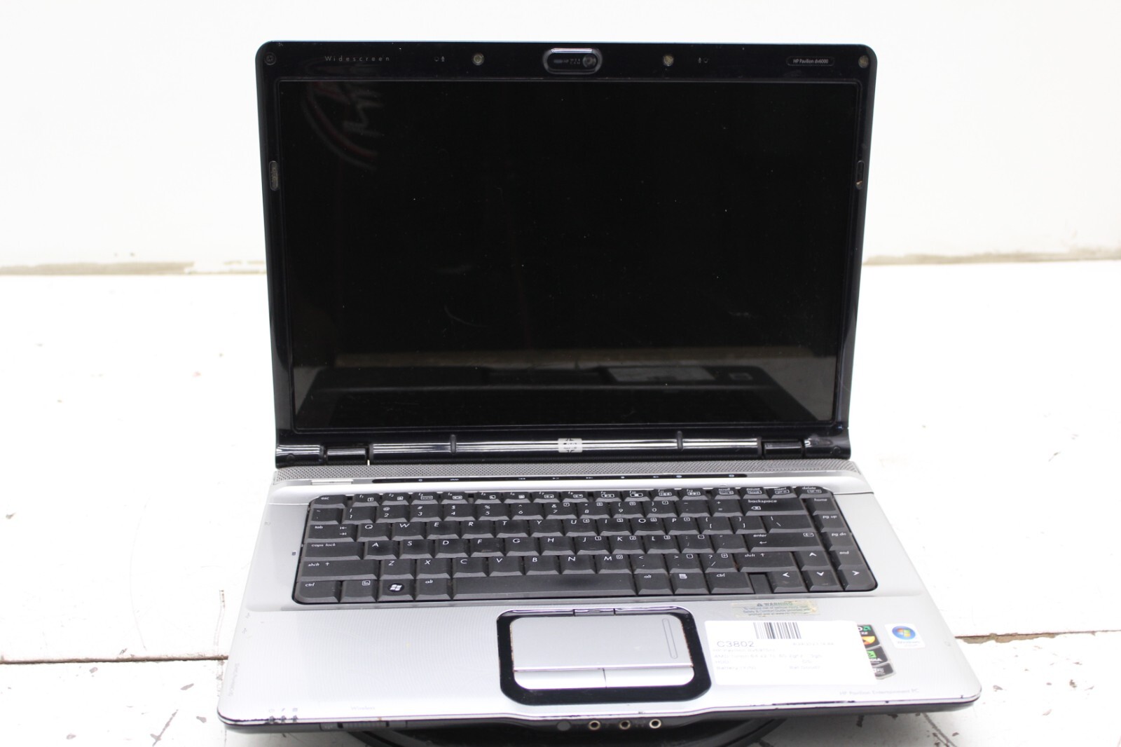 HP Pavilion dv6915nr Laptop AMD Turion 64 x2 3GB Ram No HDD or Battery