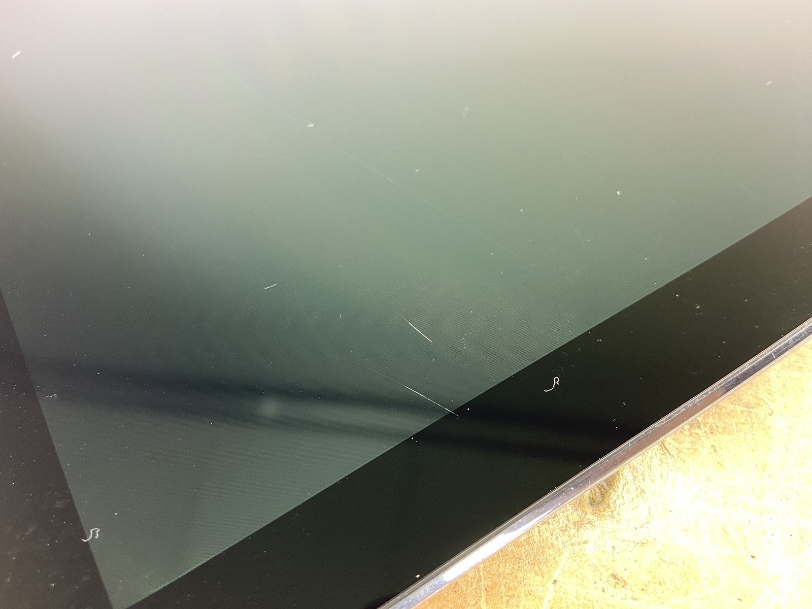DELL LATITUDE 7210 2-IN-1 i5-10310U @ 1.70GHz, 8GB RAM, NO HDD/OS