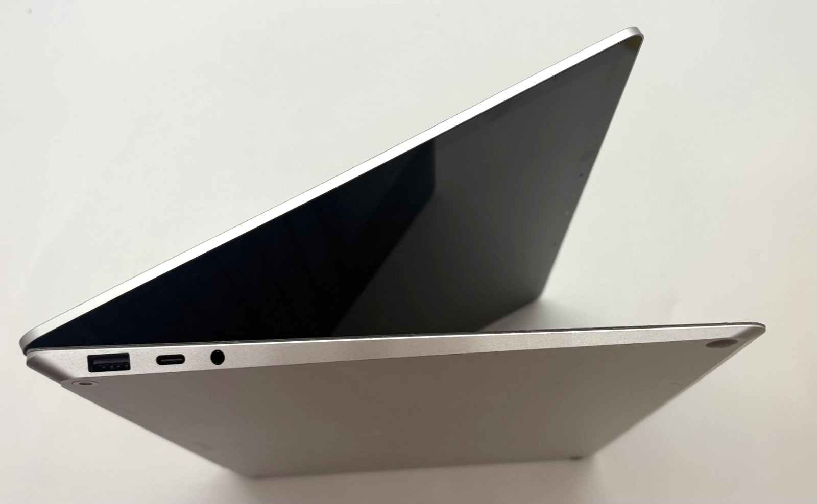 Microsoft Surface Laptop 3 1867 13.5″ Touch i5-1035G7 8GB 128GB W11P Touchscreen