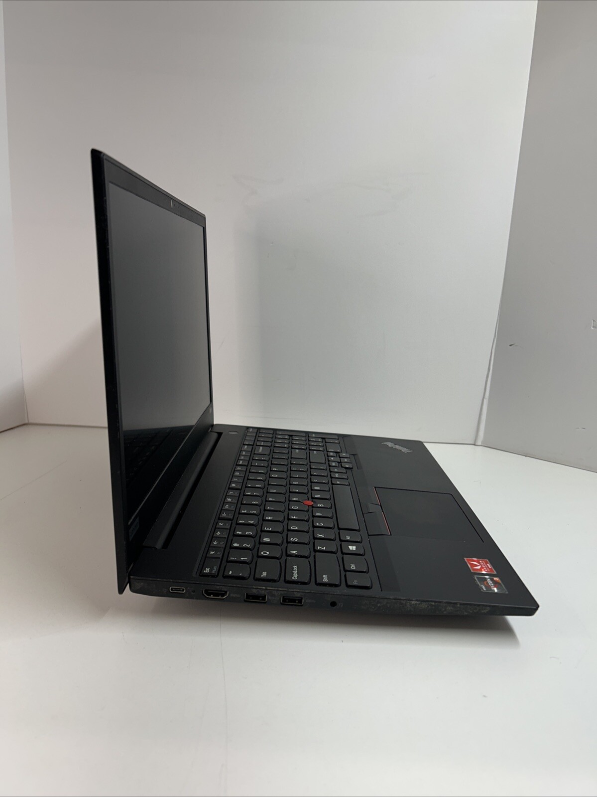 LENOVO THINKPAD E585 AMD RYZEN 3 2200U 2.5GHz 8GB RAM 256GB SSD W11P