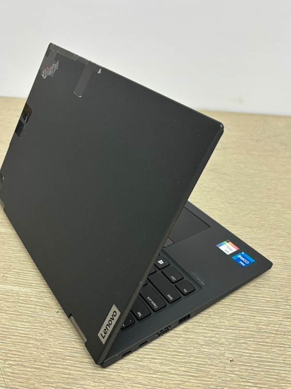 Lenovo ThinkPad X13 Yoga Gen 2 i5-1145G7 16GB 256GB SSD W11P Touch(screen issue)