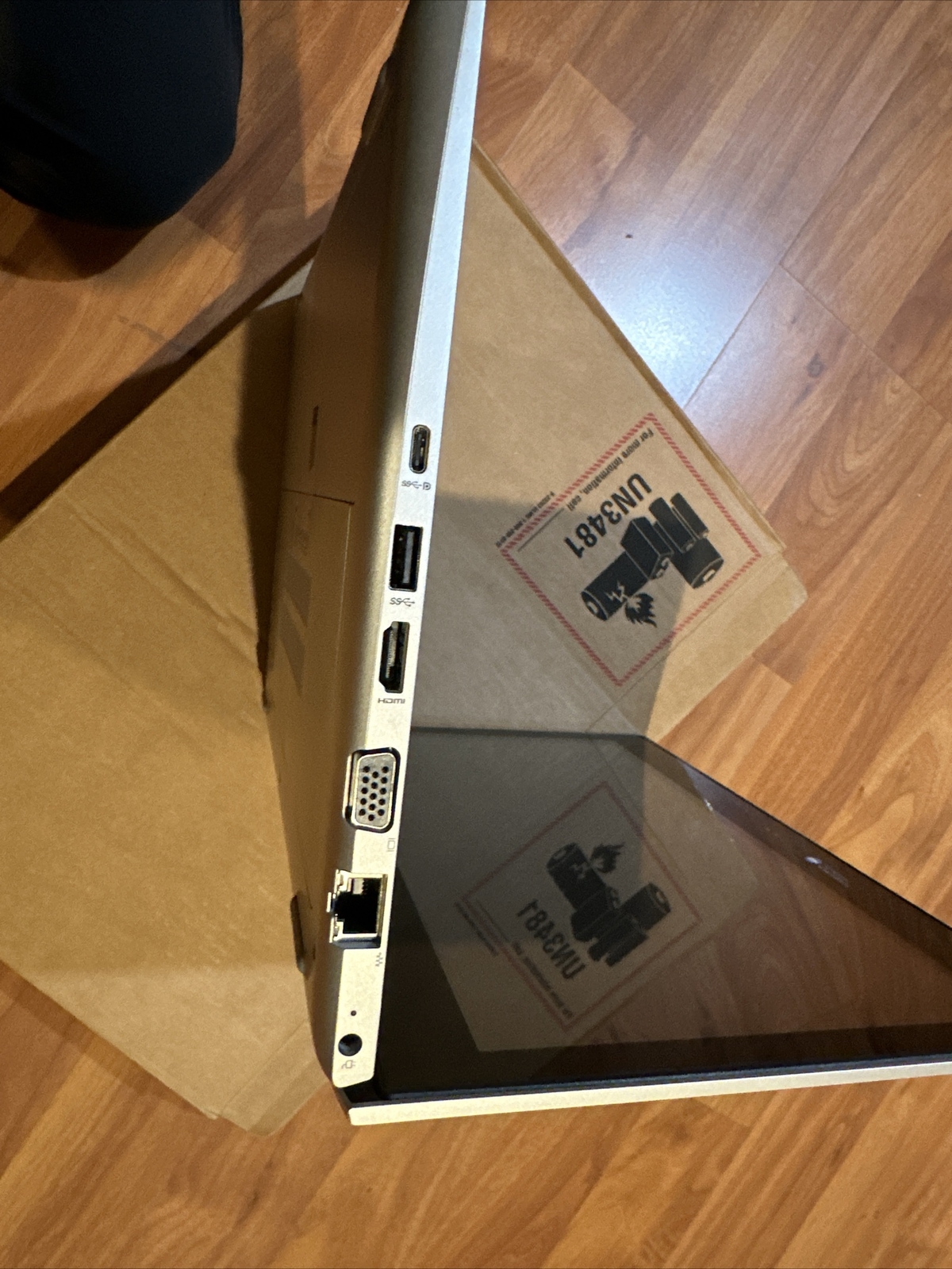 HP ProBook 430 G5 Touch Lcd 13.3 Intel Core i3 4Gb,128gb ssd,Win 10 Pro Webcam