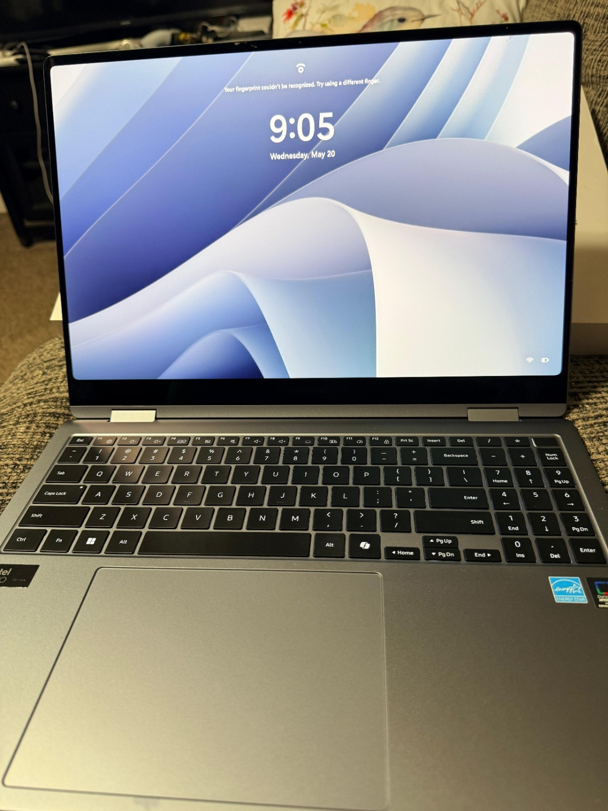 Samsung Galaxy Book4 Pro 360 2-in1 16″ Touch Intel Core Ultra 7 16GB RAM 1TB SSD