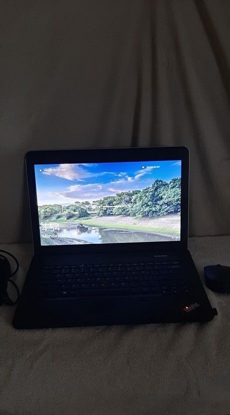 Lenovo ThinkPad Edge E440 14″ Laptop Computer Windows 10 I7-4702MQ – Sold AS-IS