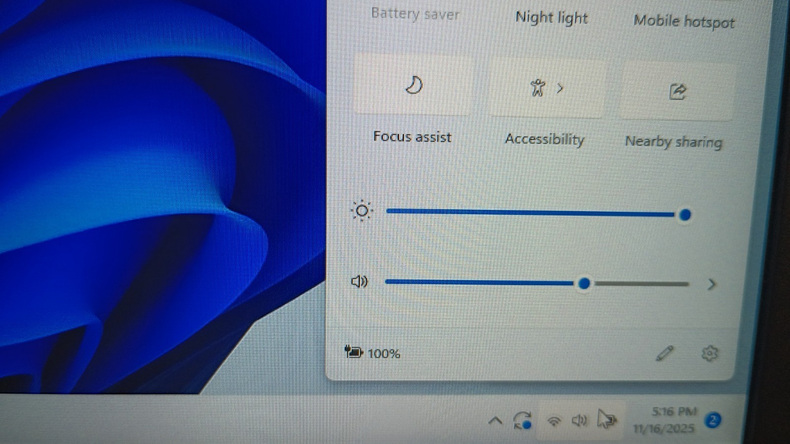 11181 Latitude7490 w/Dell charger.i5-8350U.8GB.128GB NVMe.14″ FHD.W11 Pro. Read!