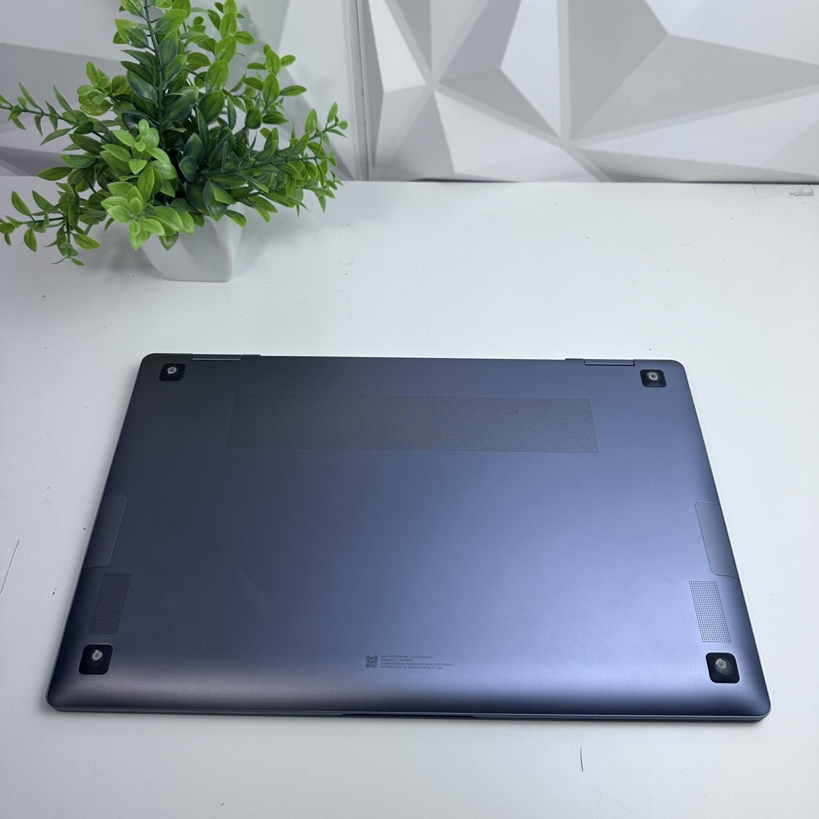 Samsung Galaxy Book4 360 Laptop, 14″, Intel Ultra 7, 16GB, 512GB *Crack Screen*