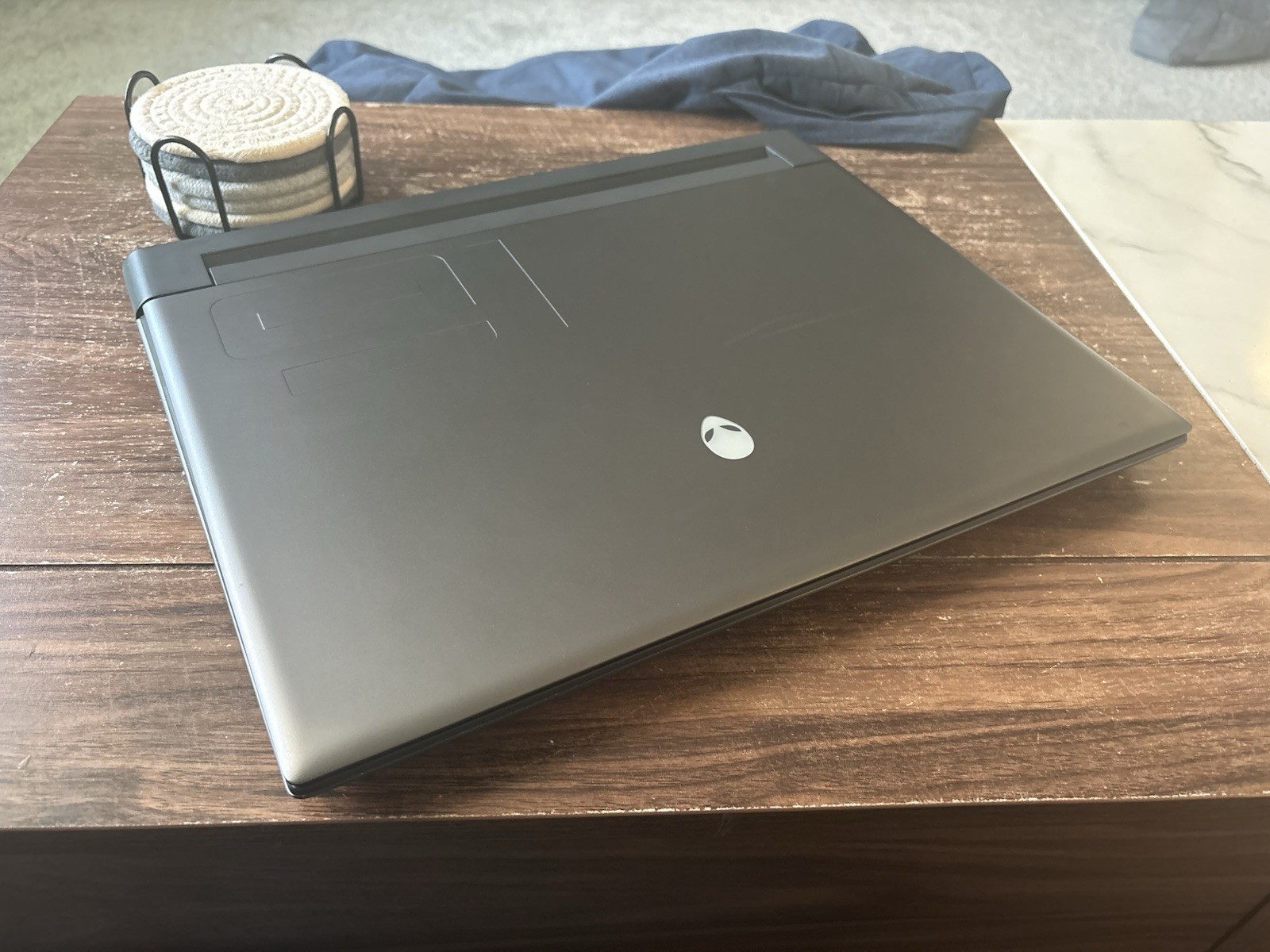 Alienware m16 Ryzen 9 7845HX RTX 4070 16GB RAM 1TB SSD