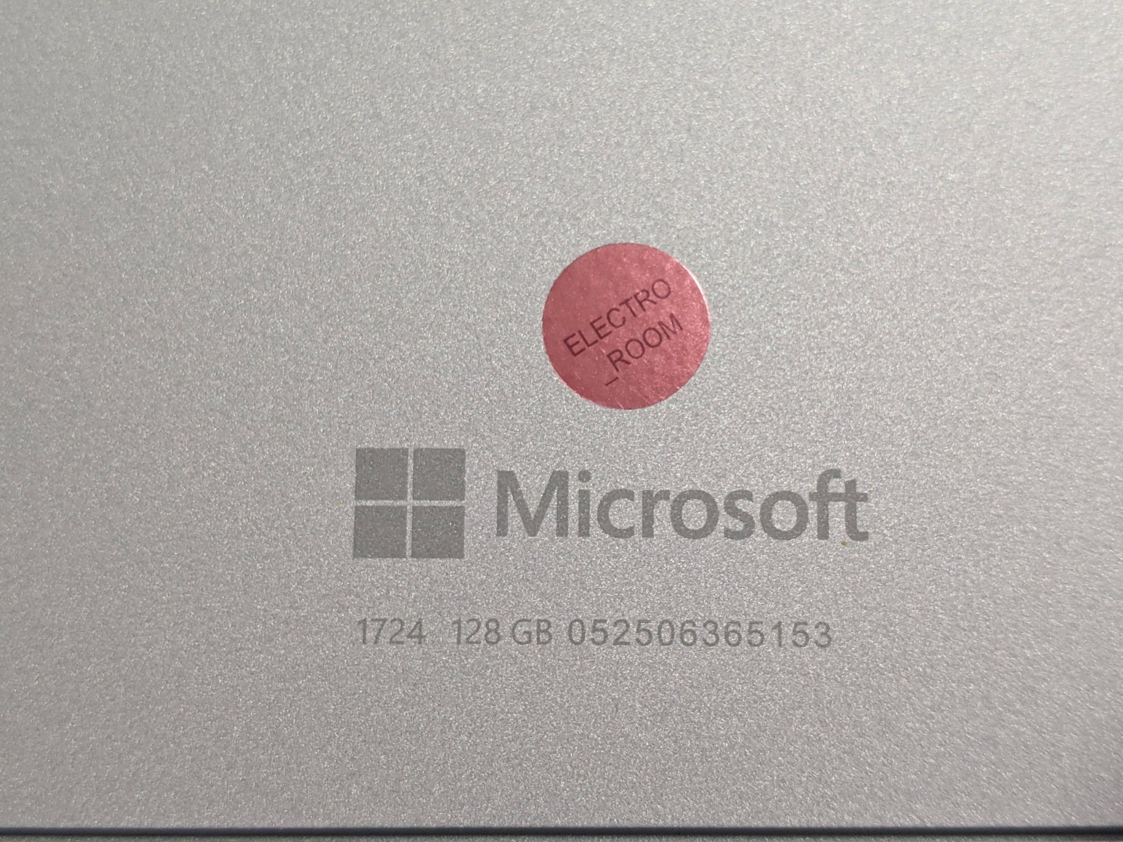 MS Surface Pro 4 1724 12.3″2736×1824 TOUCH m3-6Y30 900MHz 4GB 128GB SSD Win10Pro