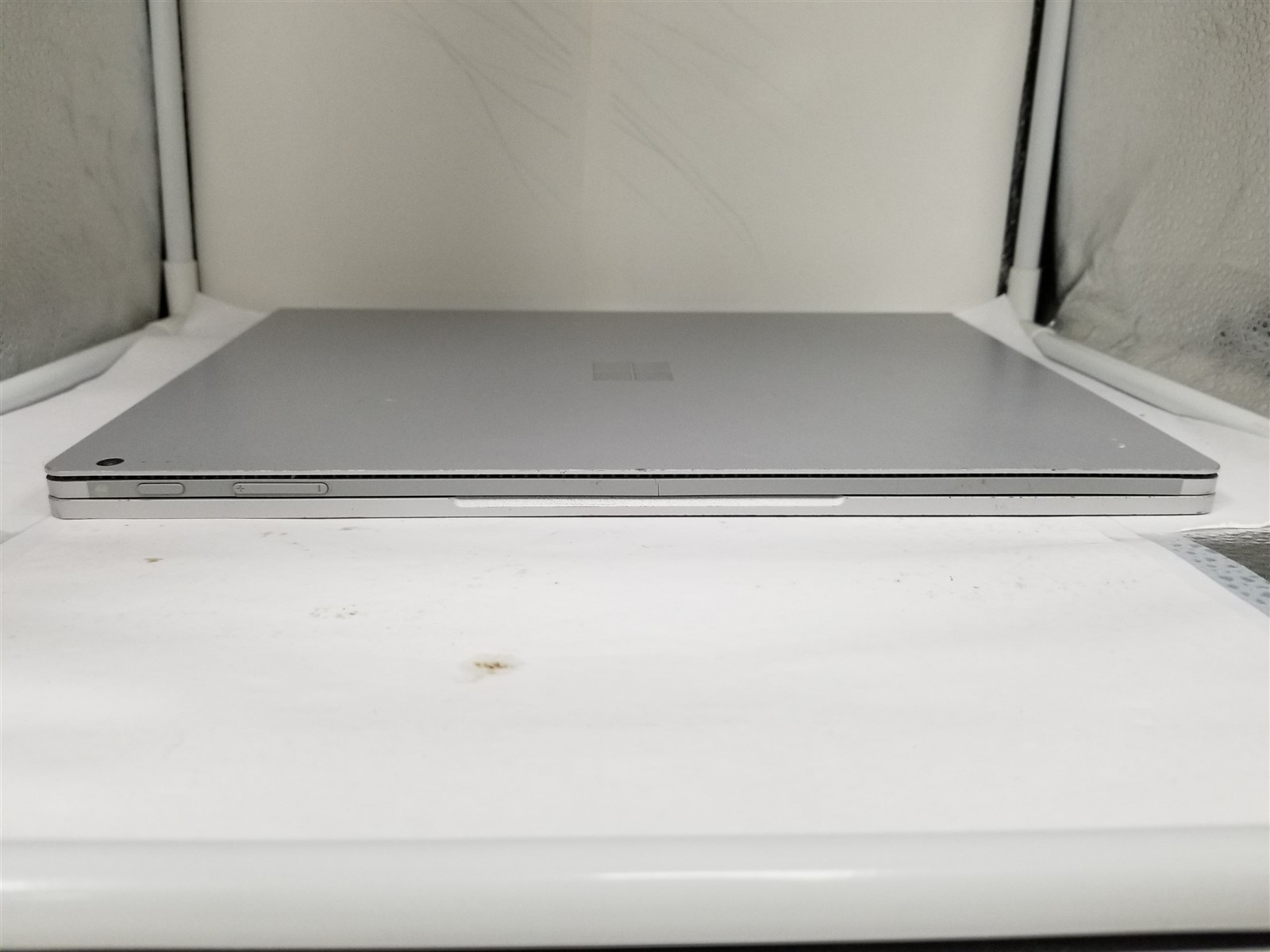 Microsoft Surface Book 2 Core i5 13.5″ 8GB/128GB Silver Reduced Price VW6257