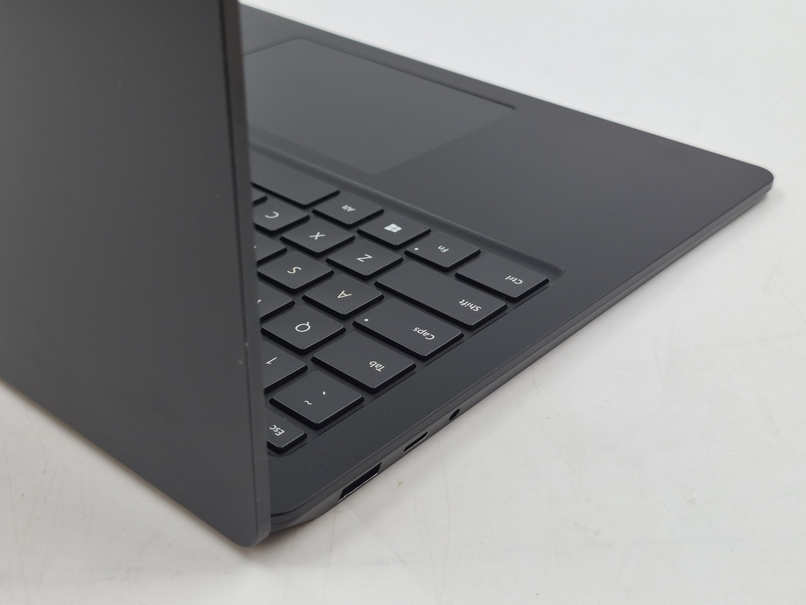 Microsoft Surface Laptop 3 i7-1065G7 1.30GHz 16GB RAM 512GB SSD Win 11 Home