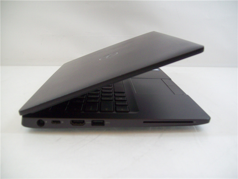 Dell Latitude 5300 Laptop i7-8665U 1.9GHz 16GB 512GB SSD Win 10 COA Grade C