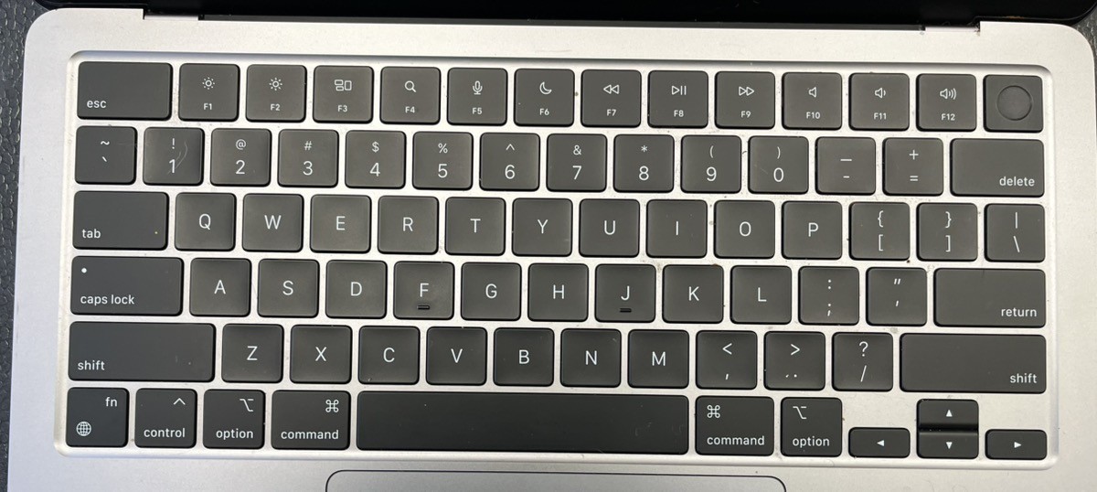 MACBOOK AIR A2681, 8GB RAM, 3.00GHZ OR MORE, 13-13.9IN, PW-002015 *C (PD6011537)