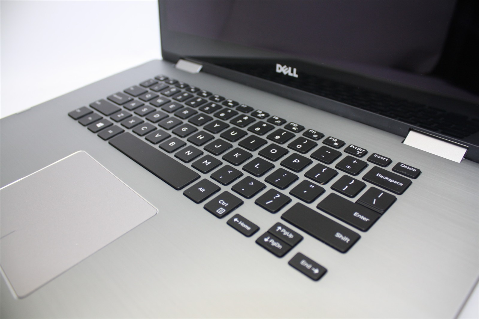 15.6″Dell Inspiron 15-7579 Laptop i7-7500U RAM 12GB SSD 256GB/Charger inc