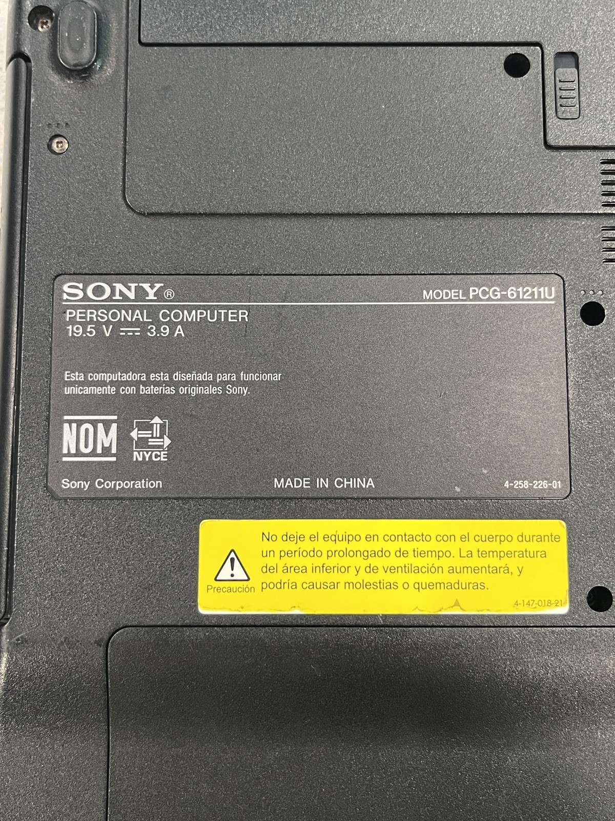 Sony Vaio VPCEA45FL i3-M380 8GB RAM 120GB SSD Radeon HD 5000