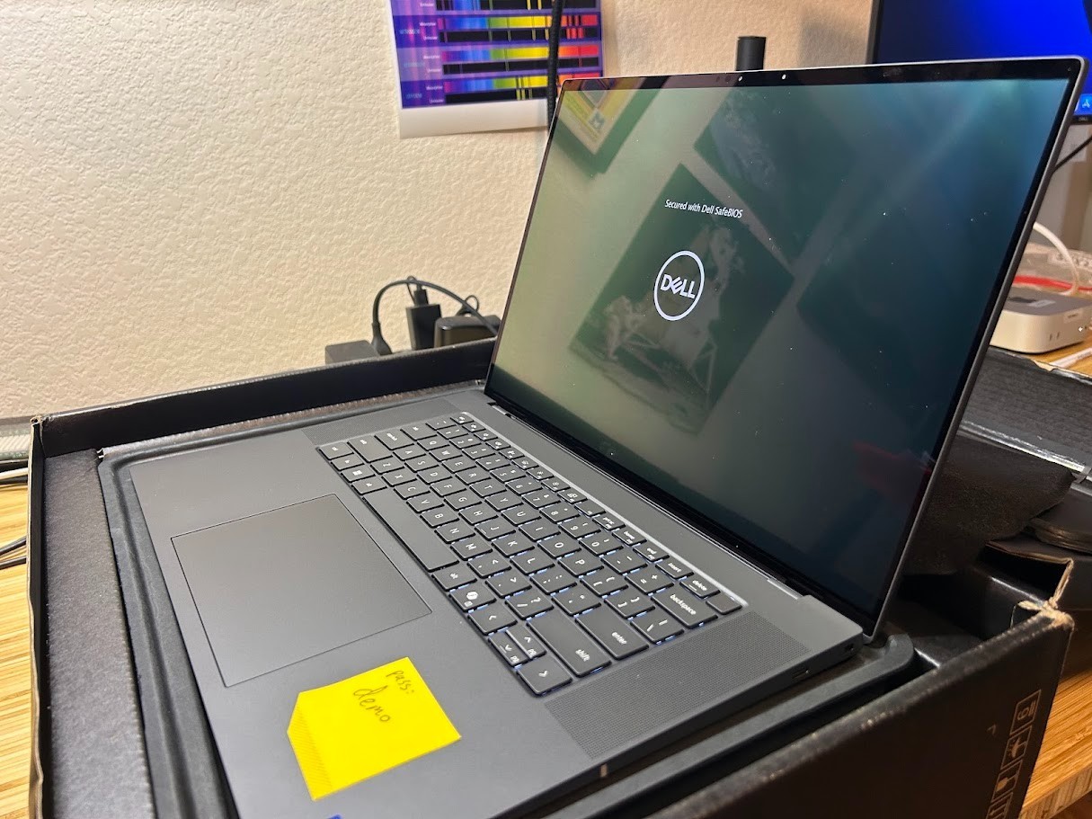 NEW Dell Precision Laptop 5690 – 2Tb HD – 32 Gb RAM – 16 GB NVIDIA RTX 5000 Ada