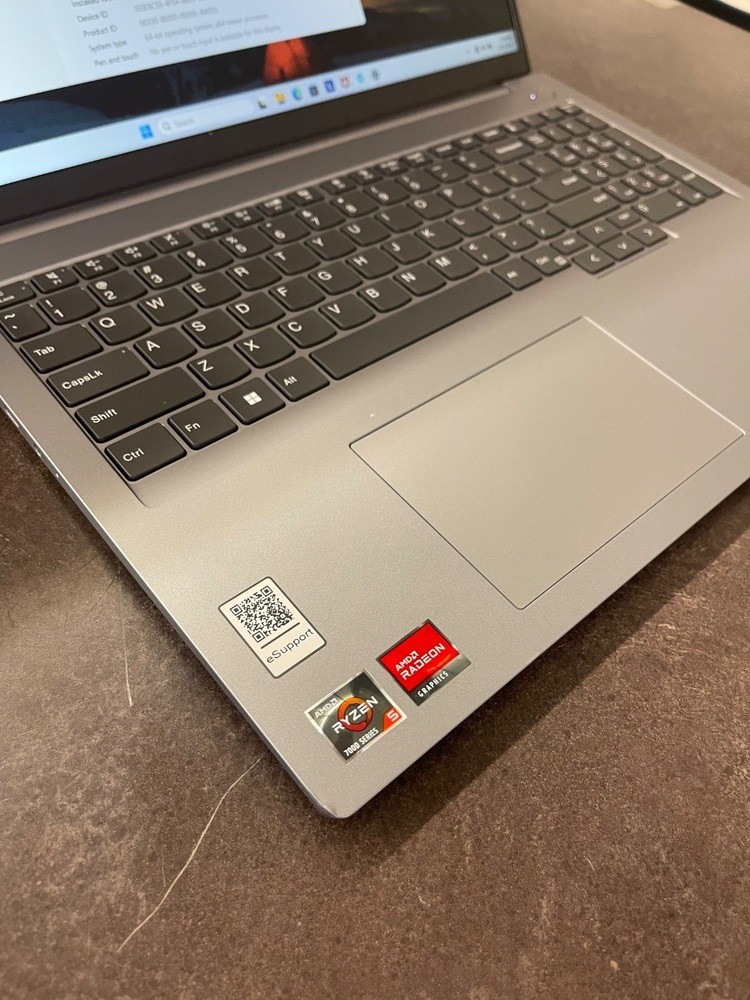 Lenovo Thinkbook 16 g6 abp 8gb 256ssd AMD 5 7530U Radeon Graphics With Charger