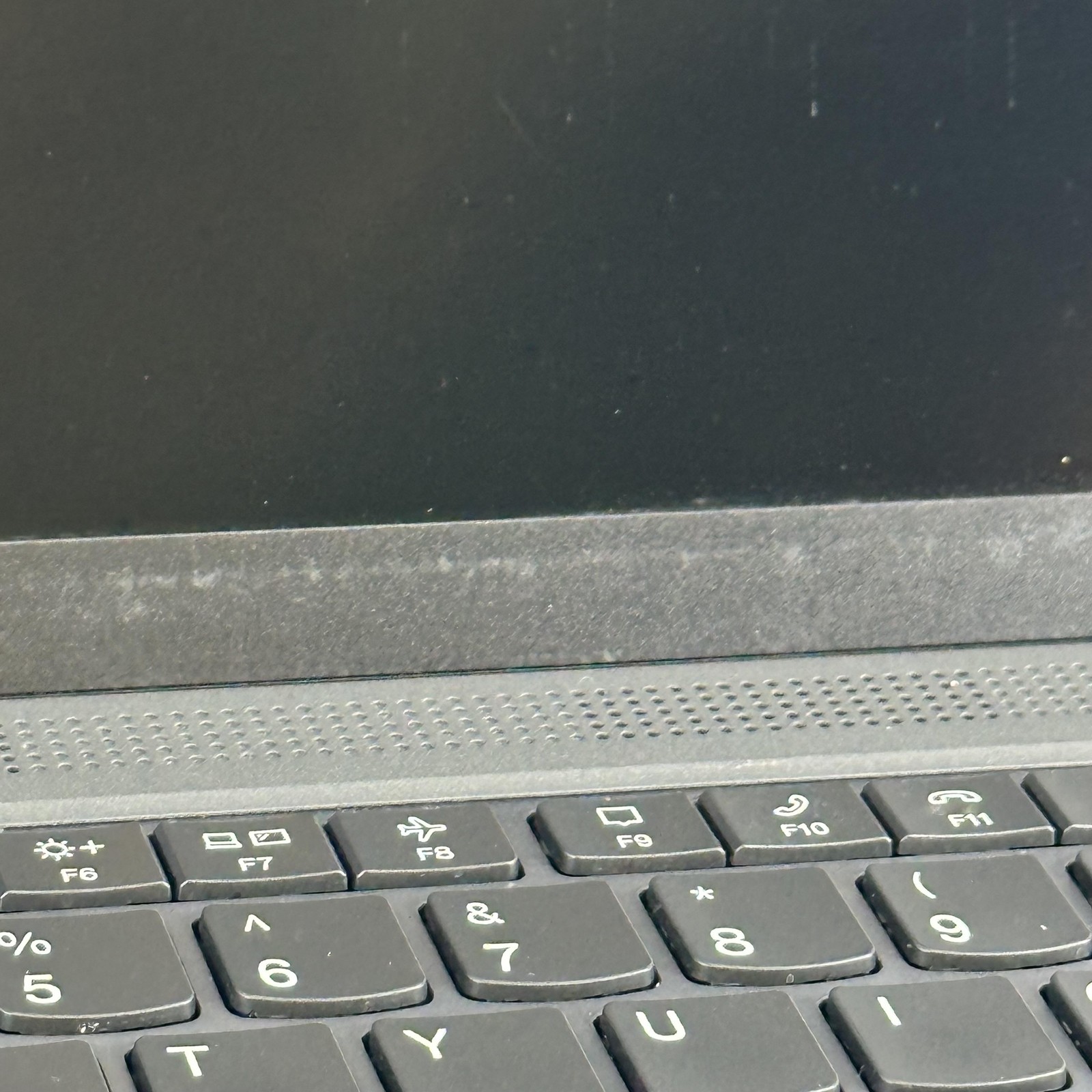 Lenovo ThinkPad T14 Gen 4 FHD+ Ryzen 7 PRO 7840U 32GB 512GB BAD LEFT USB-C PORT