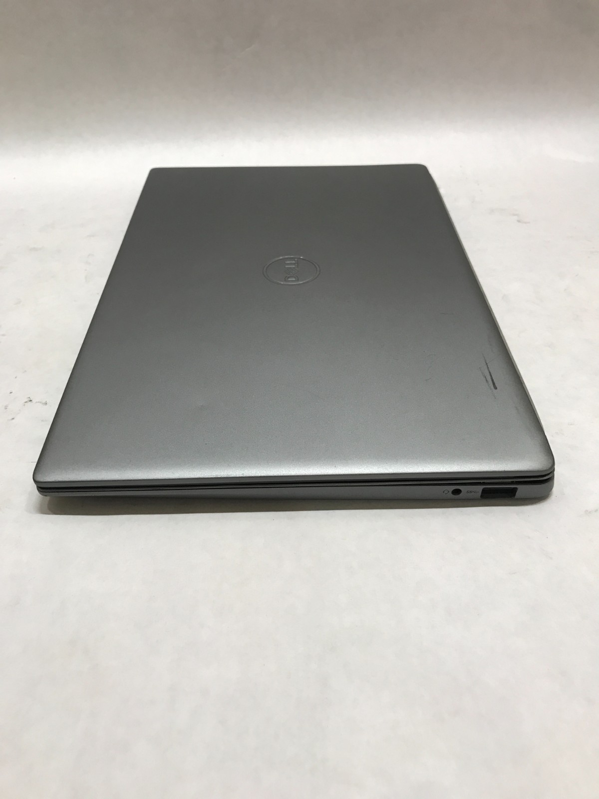 Dell Latitude 3301 13″ Intel Core i5 8GB RAM NO SSD/OS For Parts READ DESC – DW