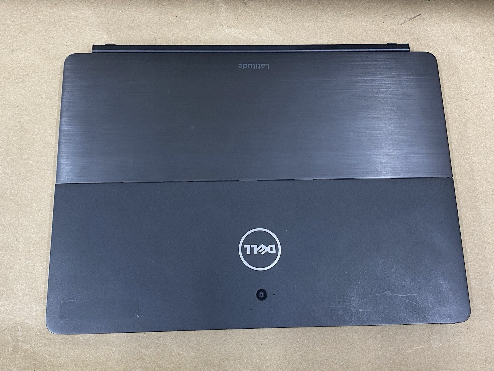 Dell Latitude 5285 – 12″ FHD – Touch – i5-7300U – 8GB – 256GB – Win 10 – READ