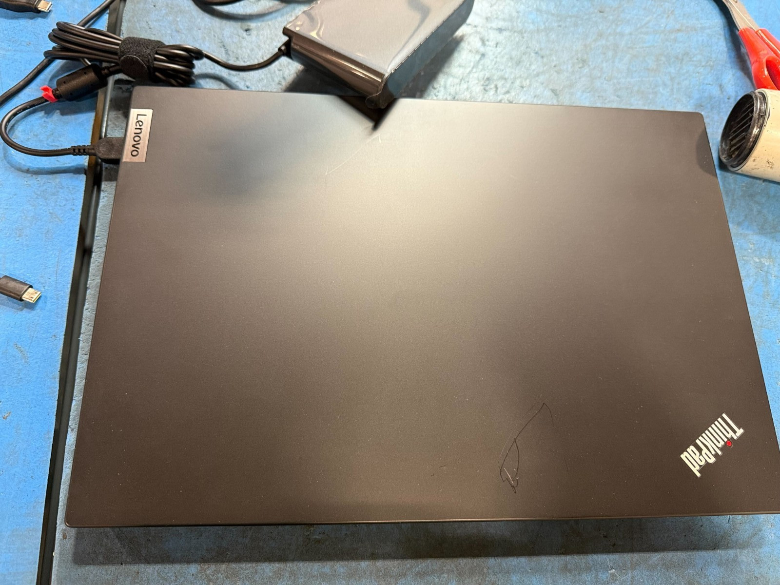 Lenovo ThinkPad P15v Gen 3 Black Laptop/i7-12700H/16GB DDR5/512GB SSD/Win 11Pro