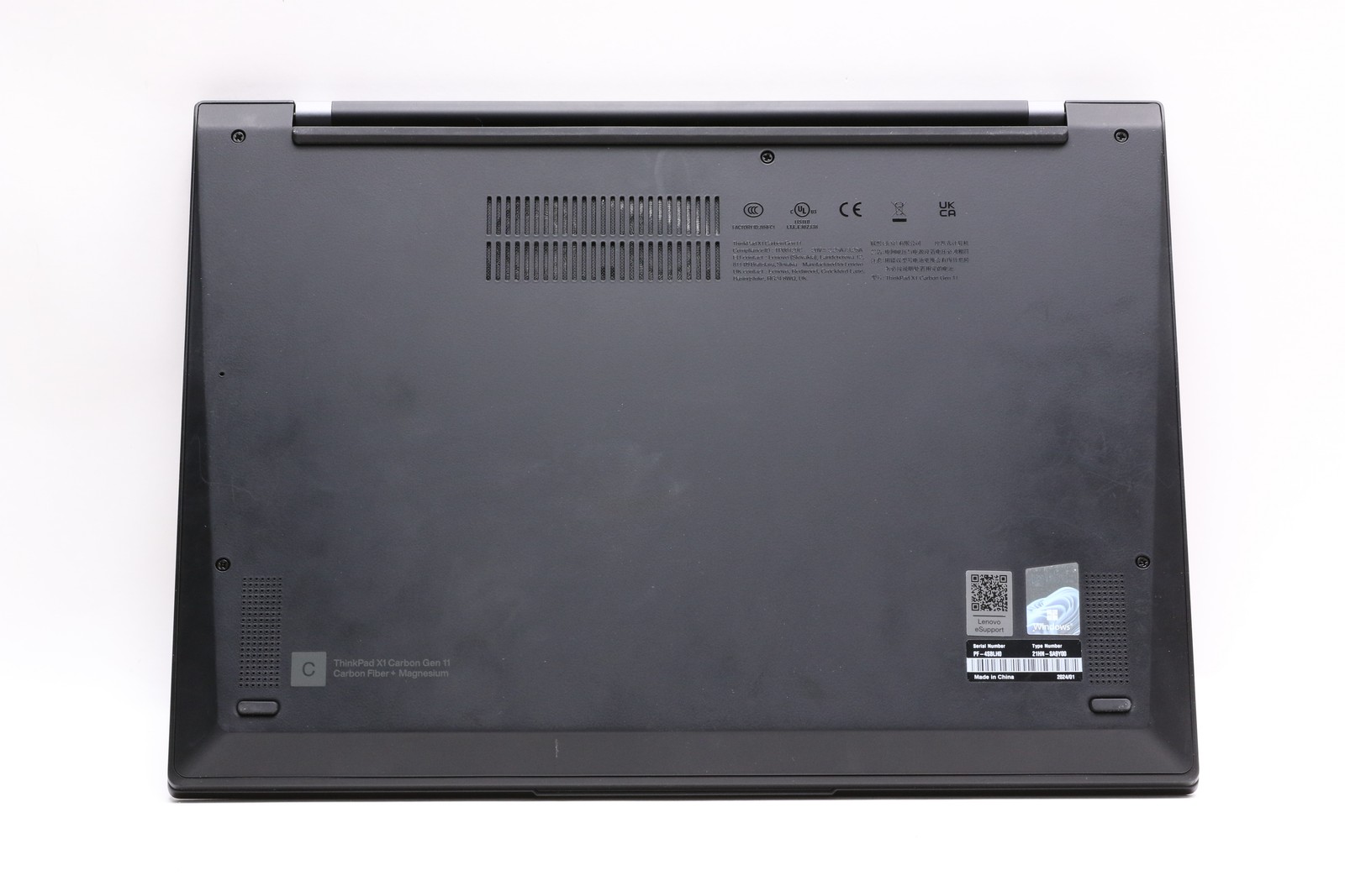 14″ Lenovo Thinkpad X1 Carbon Gen 11, i7-1370P, 32GB, 512GB SSD, 2.8K!