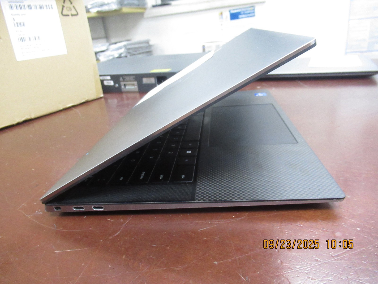 Dell Precision 5560 i7-11850H 2.50GHz 32GB 1TB M2SSD NVIDIA T1200 UbuntuLaptop@@
