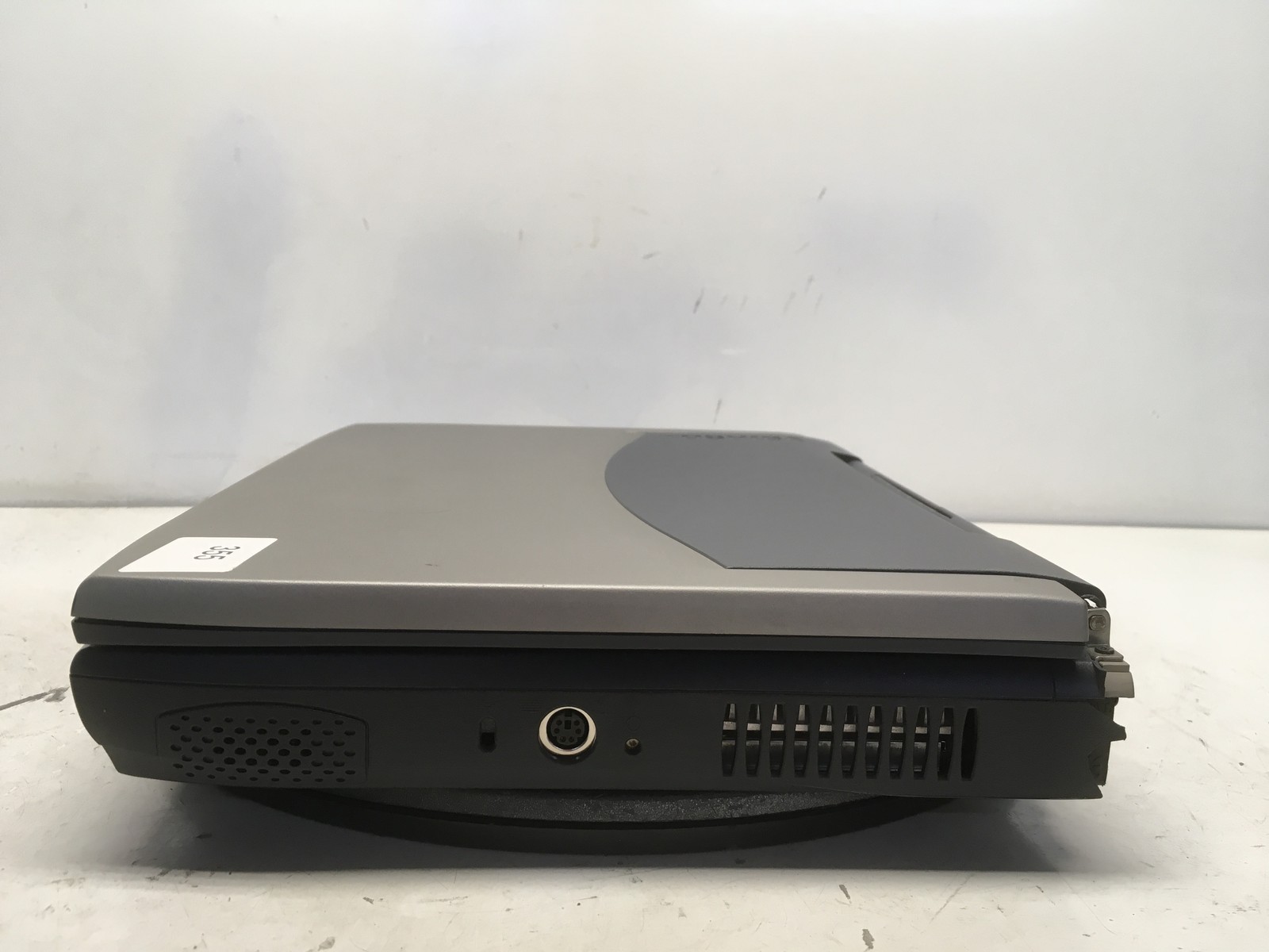 Toshiba Satellite 1625CDT AMD K6-2 475MHz 95 MB NO HDD No Batt READ