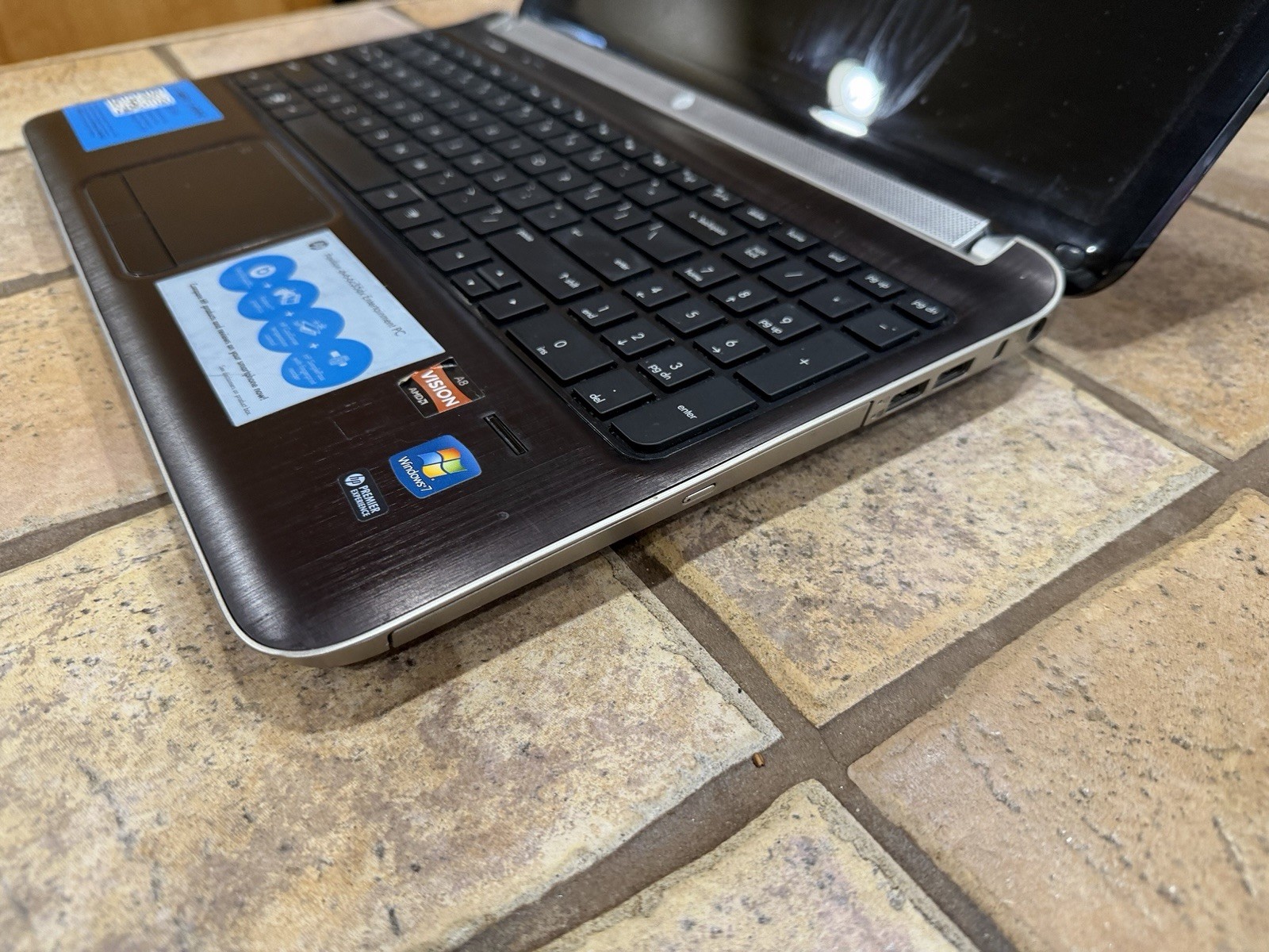 HP Pavilion DV6-6C35DX AMD A8-3520 1.6GHz 8 GB Ram – BOOTS TO BIOS