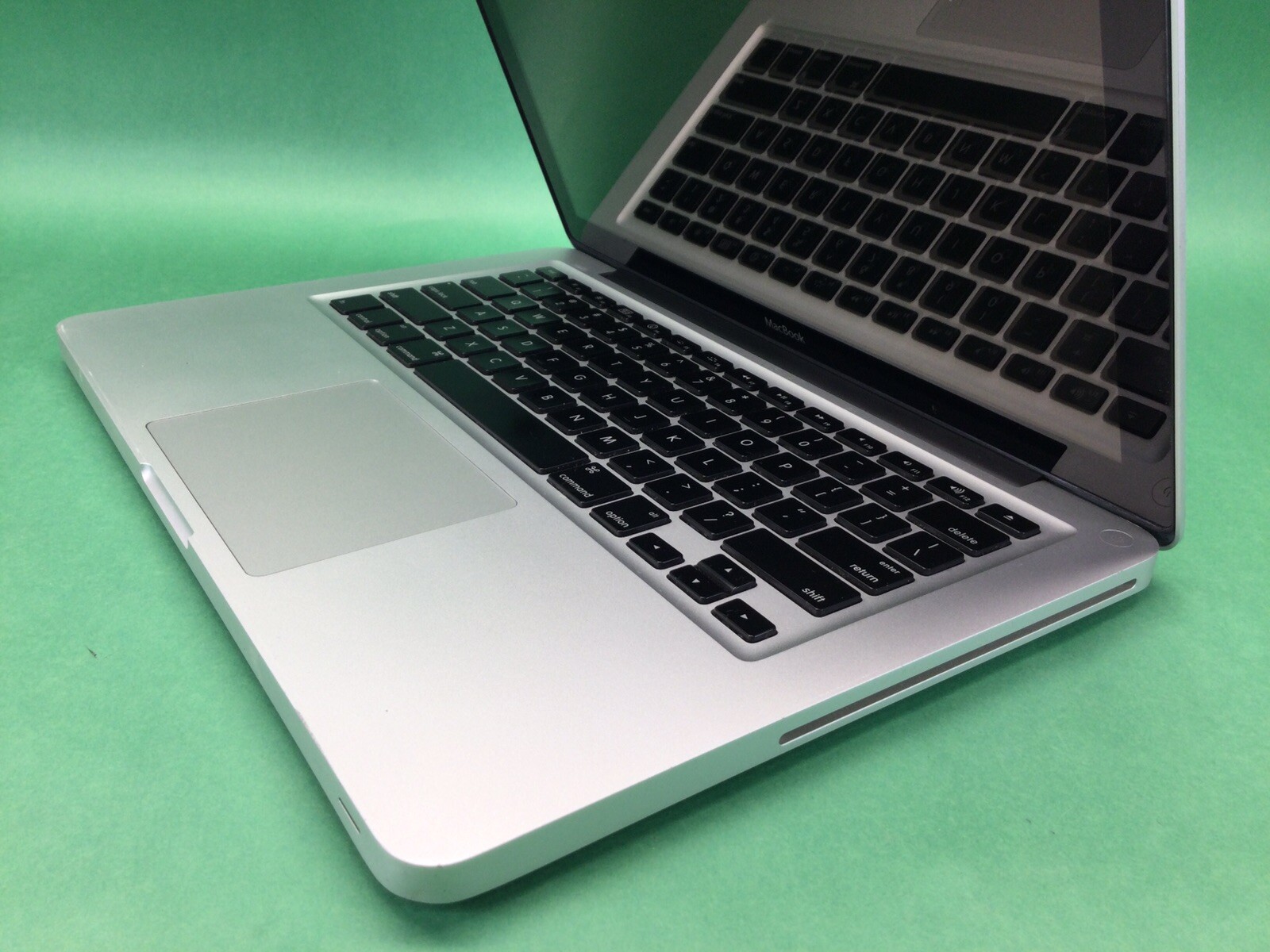 Apple MacBook A1278 – 13” Laptop – UNTESTED
