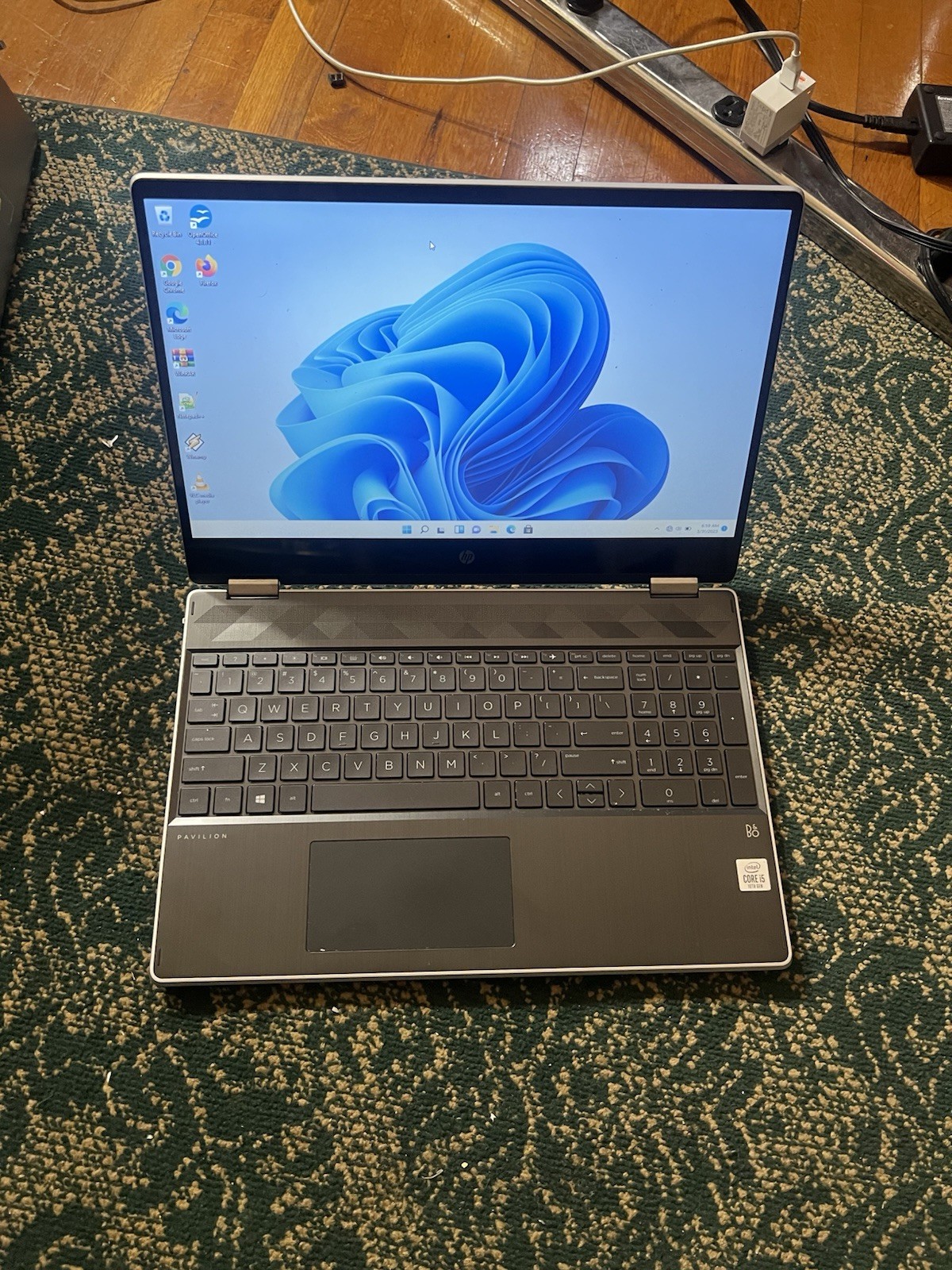 2-in1 HP Pavilion x360 Convertible 15″ i5-10210U 1.6GHz 8GB RAM 256GB SSD Win11