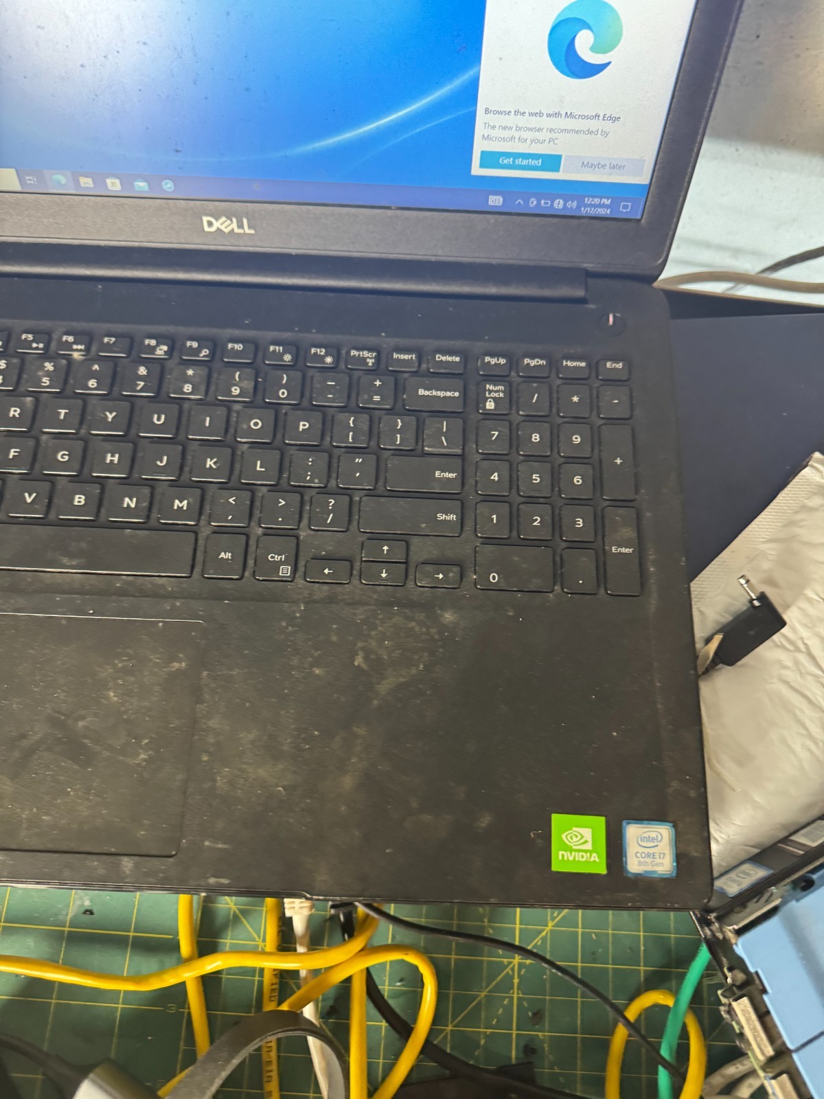 DELL Latitude 3500 Core i7-8565U, 16GB RAM, 256GB SSD, Win10 PRO #4691