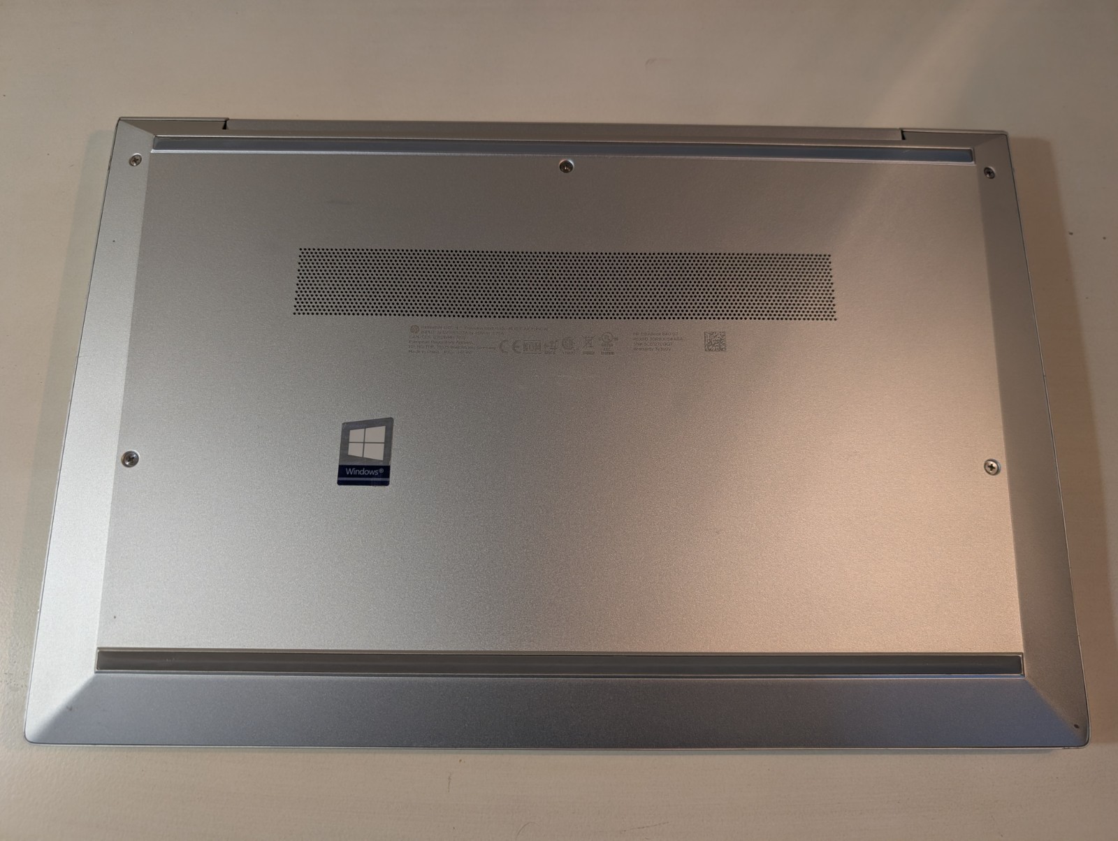 HP Elitebook 840 G7 i7 Intel 16GB 256GB SSD Touchscreen Excellent Condition
