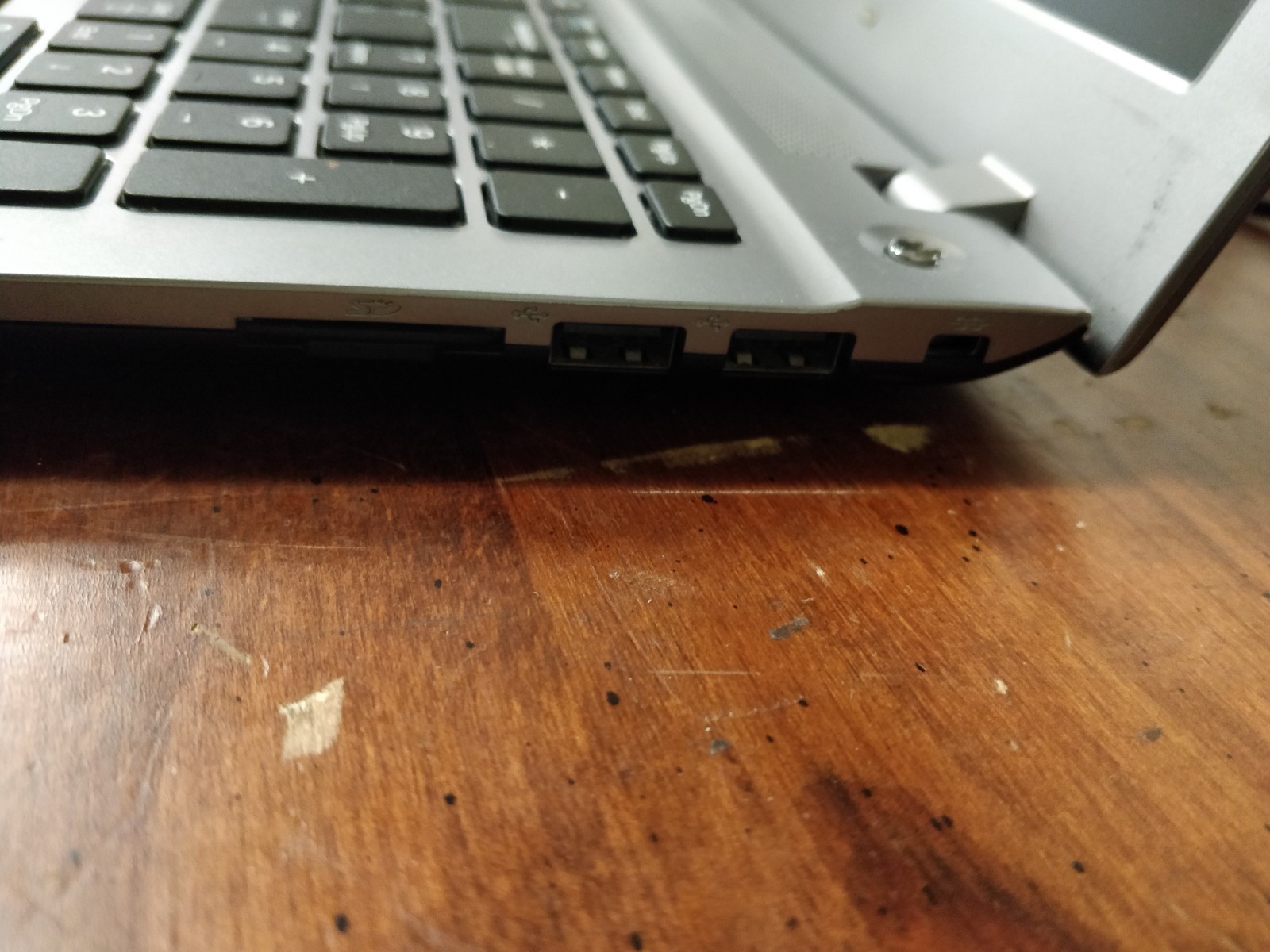 Samsung NP510R5E i7-3537U@2.00GHz 16GB/1TB HDD Win11/Office24