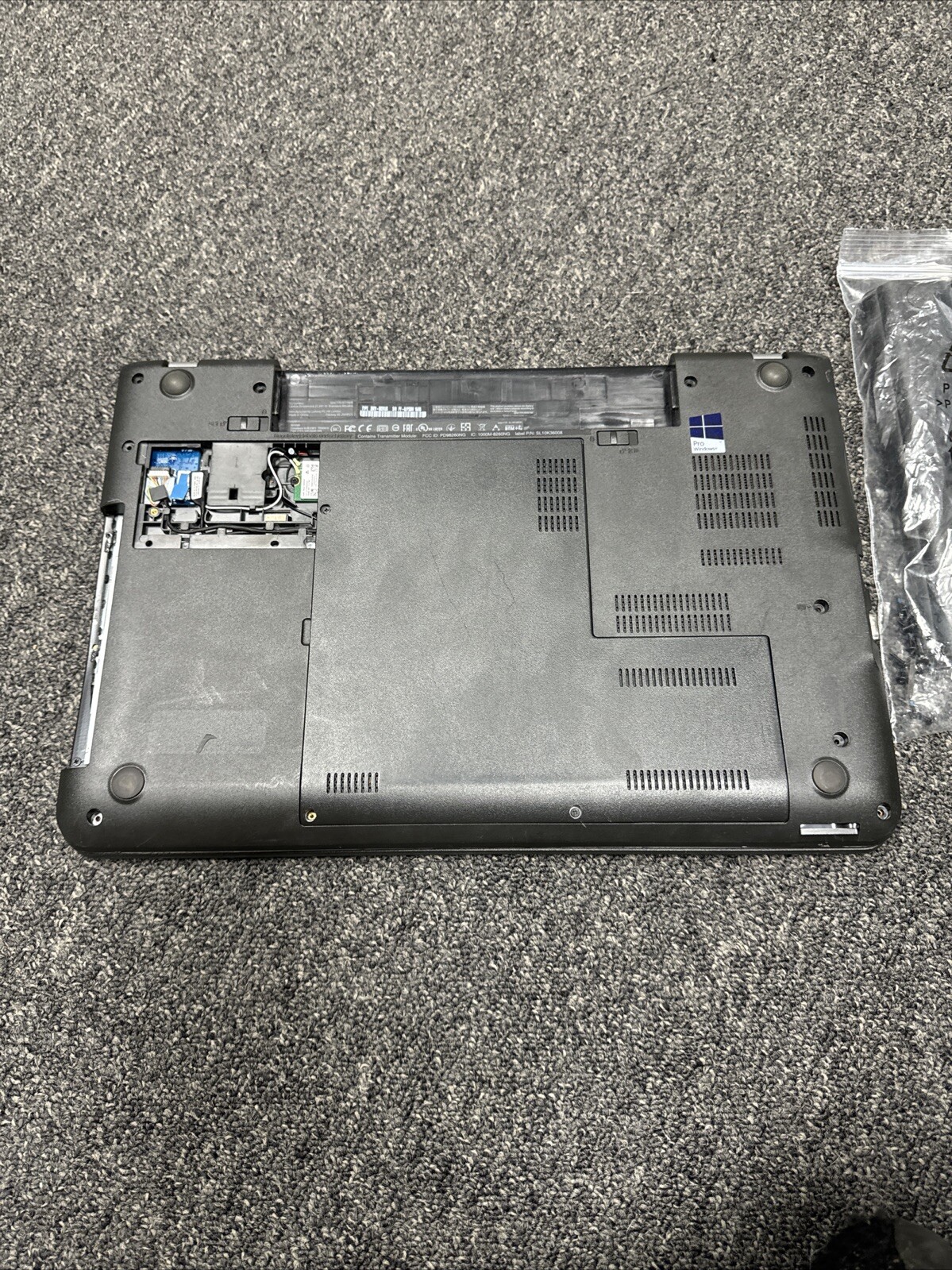 Lenovo ThinkPad E560 Laptop 15,6In Intel Core i7-6500U For Parts Not Working