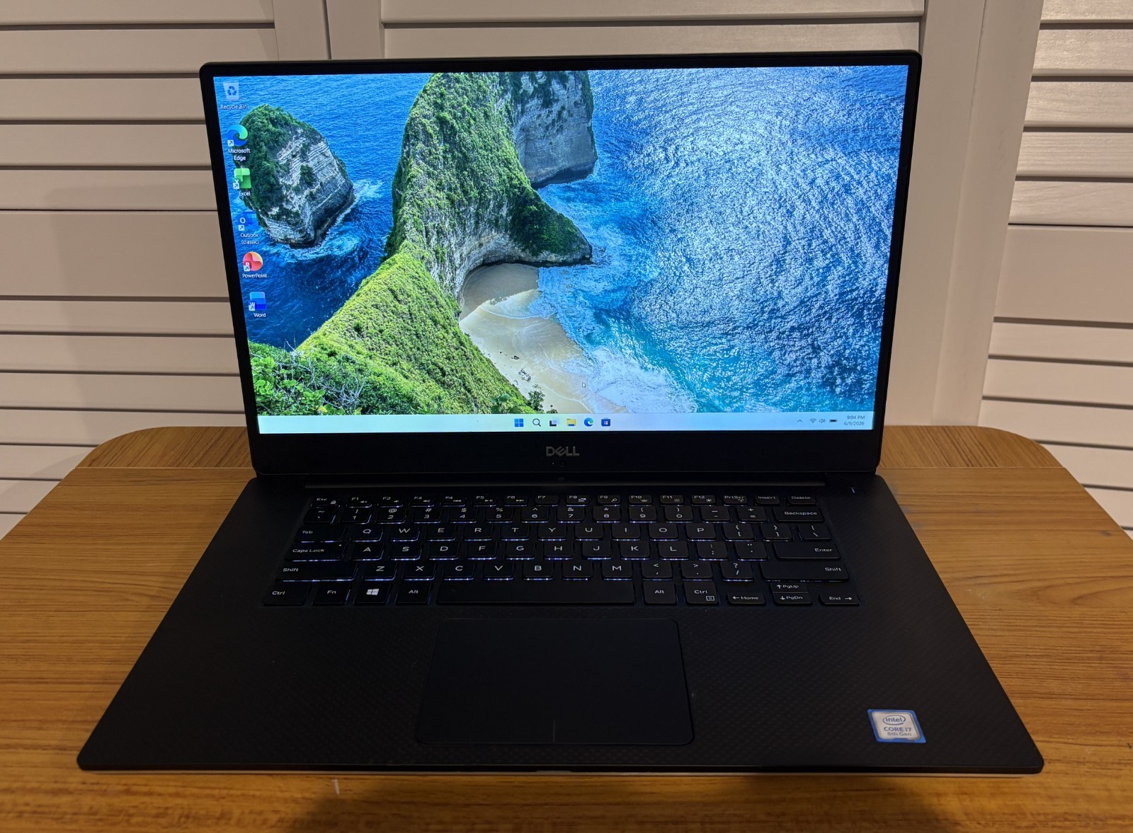Dell Precision 5530 i7-8850H 32GB RAM 1TB SSD Quadro P1000 Win 11 Pro