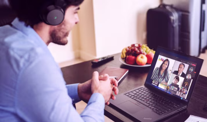 Lenovo 2-in-1 MediaTek Kompanio 520 4GB RAM 32 GB 11.6 in ChromeOS