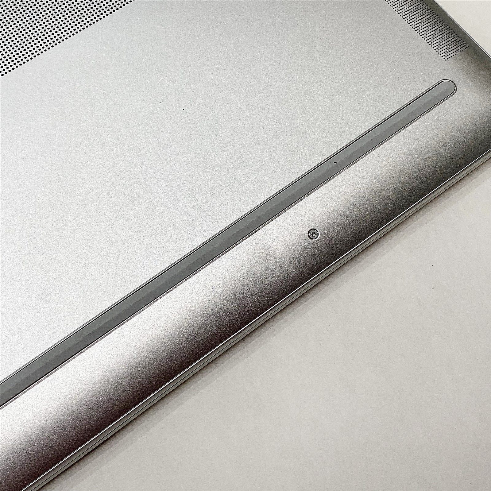 HP 15-es2083cl Laptop Intel i7 1260p 2.1GHZ 15.6″ FHD 16GB 512GB NVMe Windows 11
