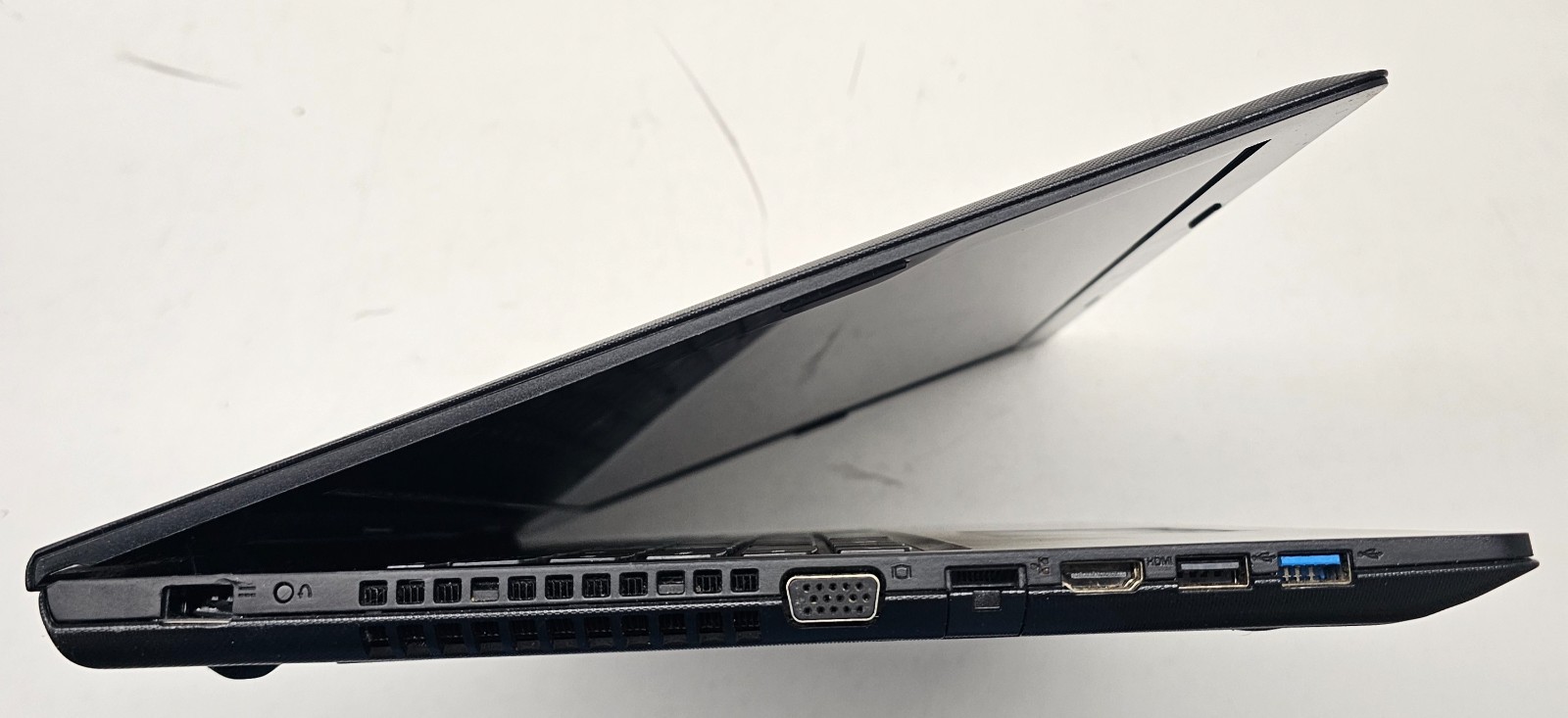 Lenovo G50-80 15.6″ Laptop Intel Core i5-5200U NO RAM/HD/OS/POWER (FL)