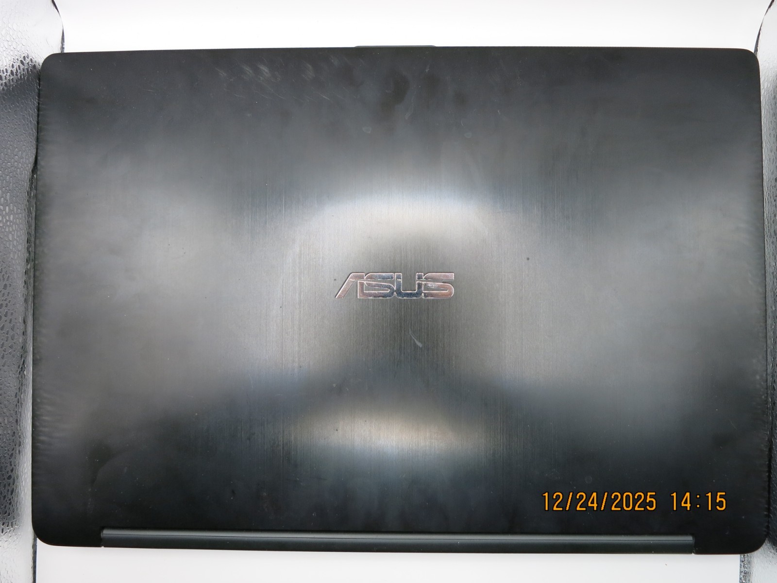 ASUS TP500L i3-4030U @1.90 GHz 4GB RAM, 500GB HD 15.6″ 2 IN 1 Touch WIN 10Pro