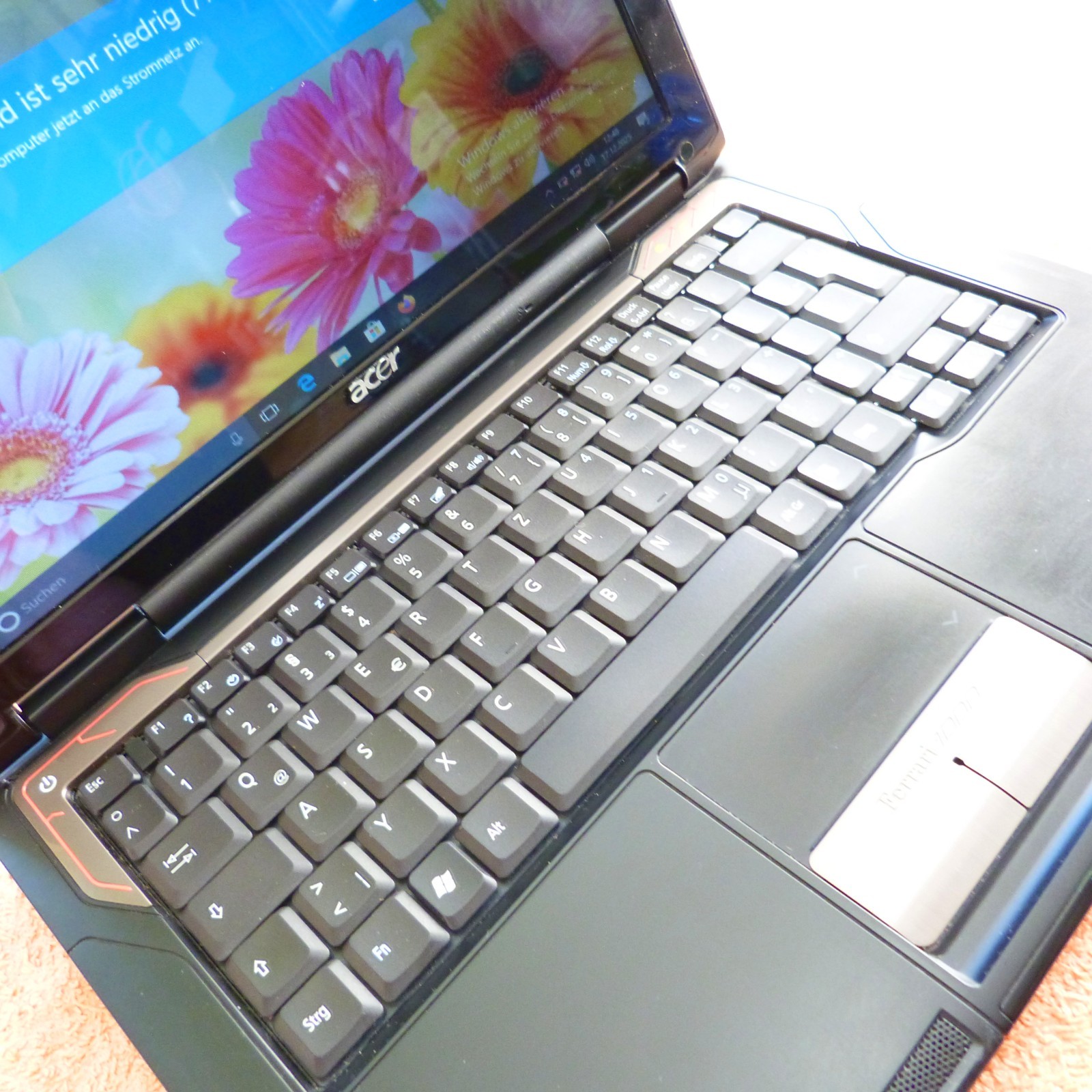 Acer Ferrari 1000 RARE HTF l NetBook 12 inch l NO Hard Drive No Windows