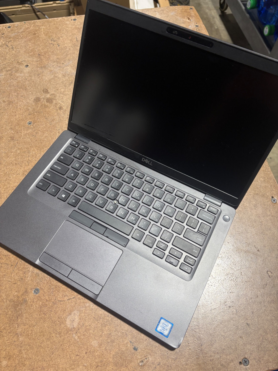 Dell Latitude 5400 14″ FHD i5-8365U 8GB RAM 256GB SSD No Charger/OS