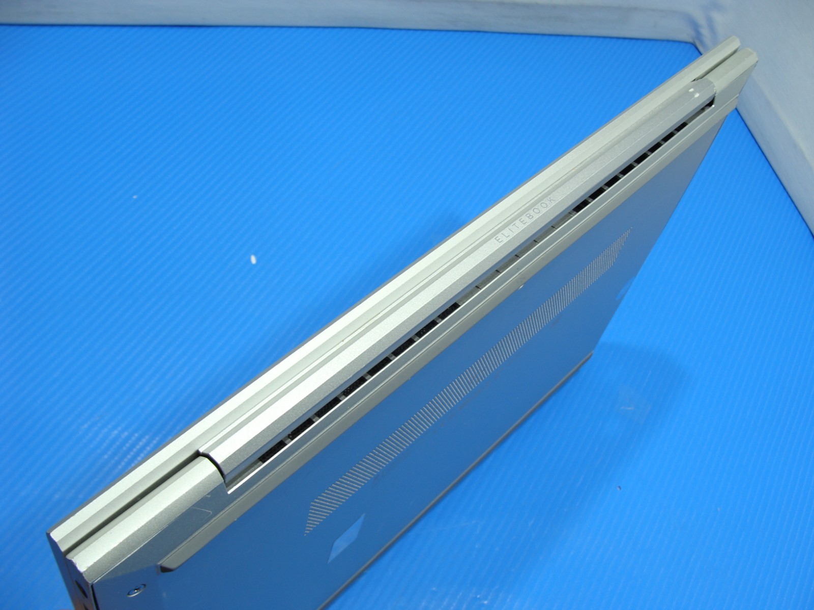 HP EliteBook 840 G8 14″ FHD Intel i7-1185G7 3GHz 8GB RAM 256GB SSD Wind 11 Pro