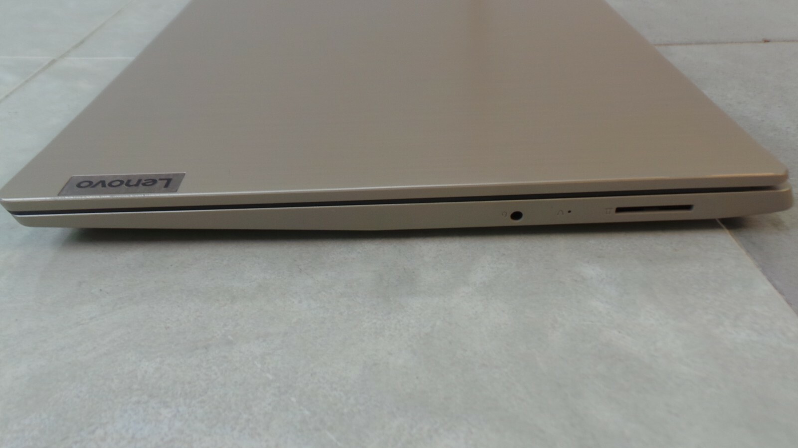 lenovo idea pad 3 intel core i3 4gb ram BY-6B