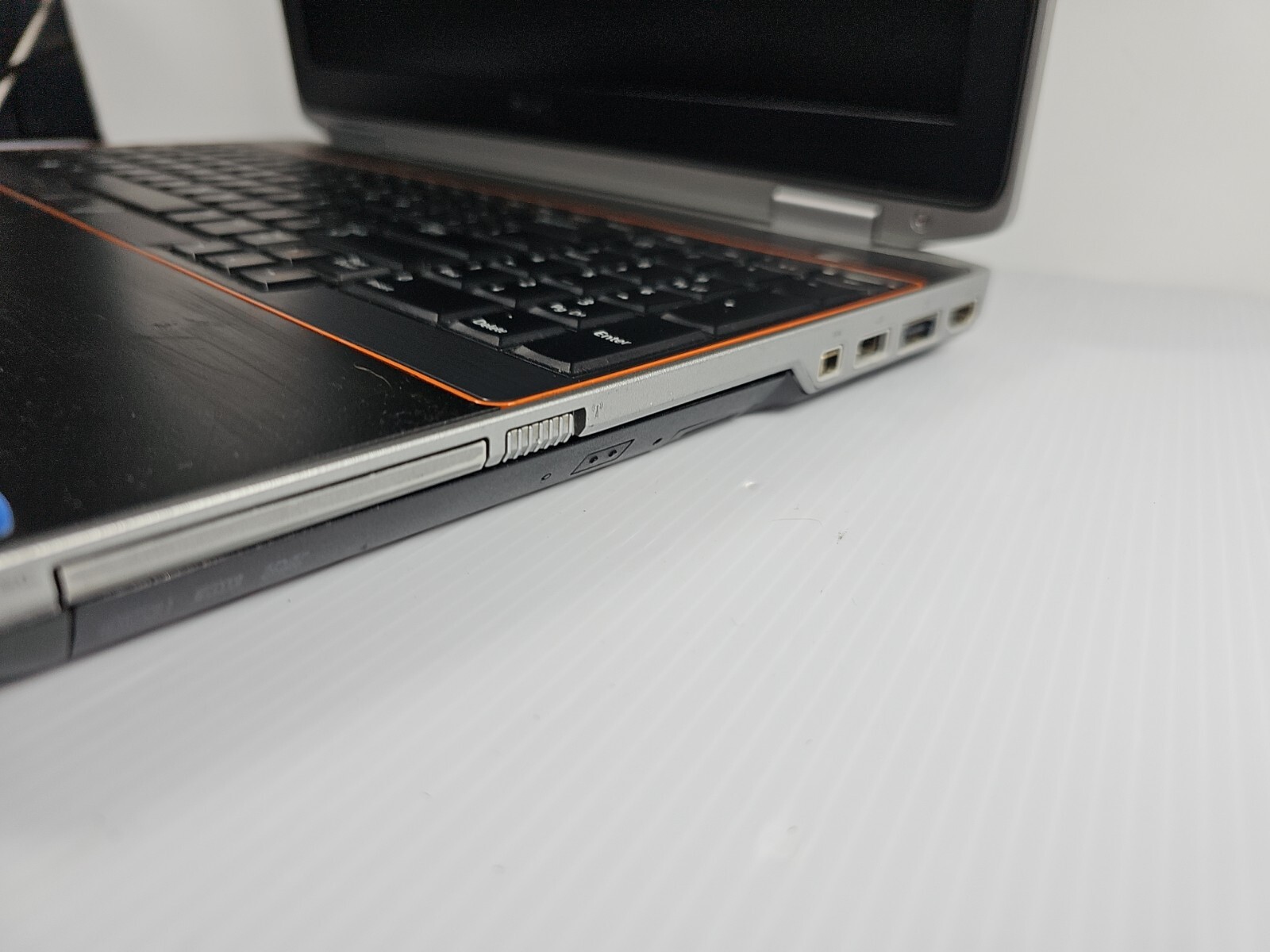 DELL Latitude E6520 Laptop Computer Intel i5-2520M @2.5GHz 4GB RAM 320GB WIN 10